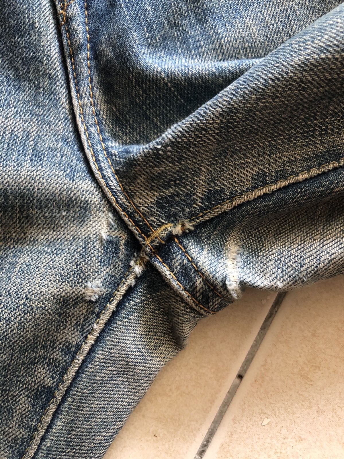 Japanese Brand Muveil Japan Dirty Distressed Selvedge Denim Jeans Size US 31 - 19 Thumbnail