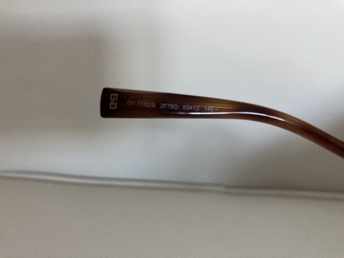 Givenchy GV 7162/S Mens Sunglasses Size ONE SIZE - 10 Thumbnail
