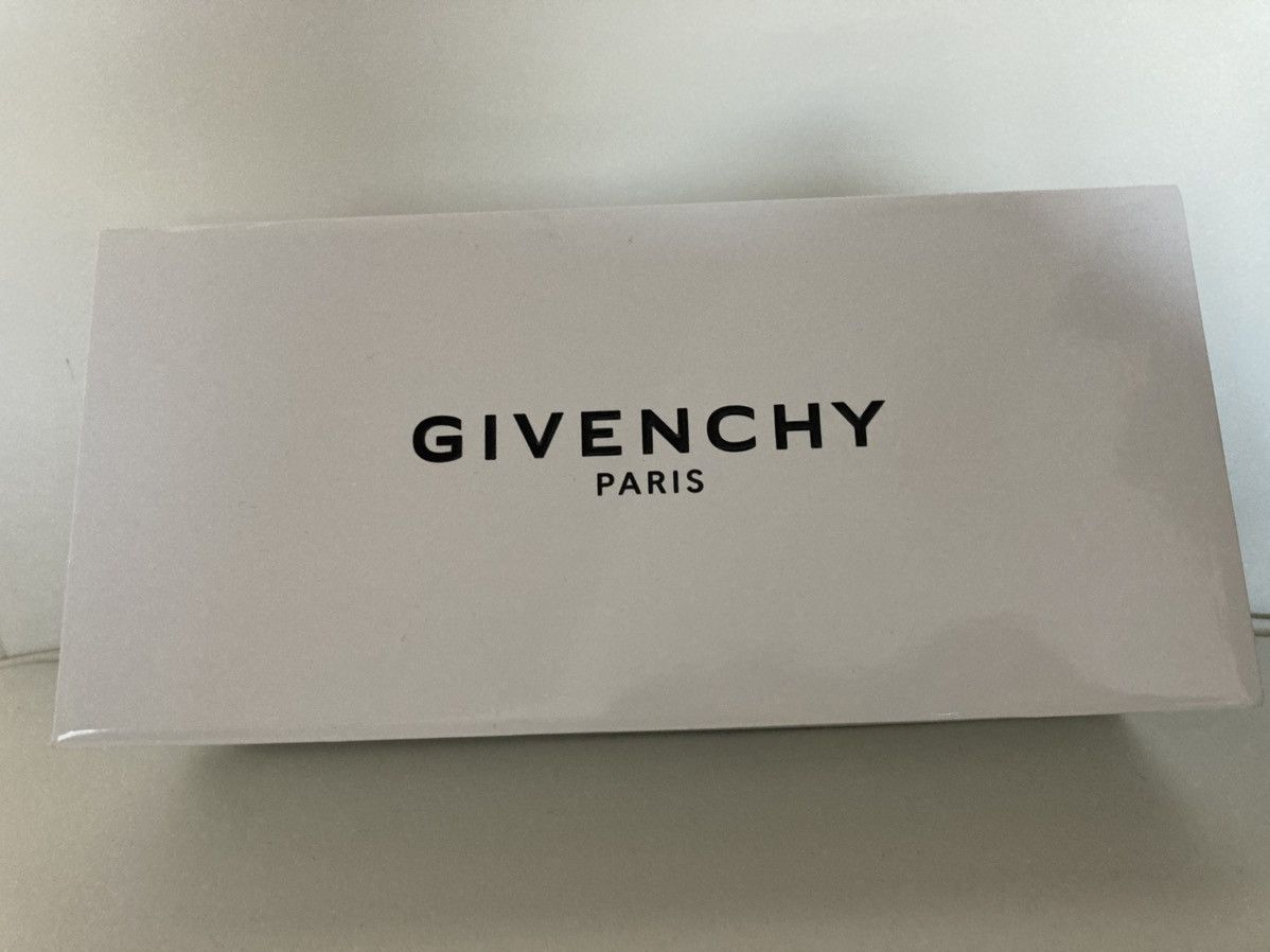 Givenchy GV 7162/S Mens Sunglasses Size ONE SIZE - 14 Thumbnail