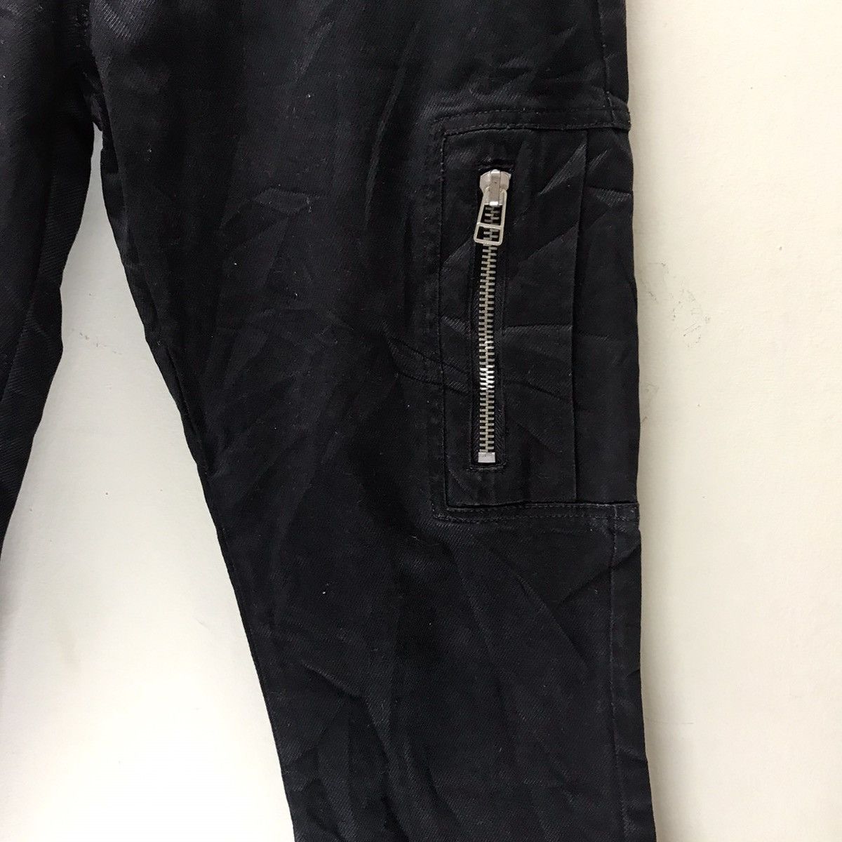 In The Attic In The Attic Multi Pocket Zipper Cargo Cropped Pant Size US 32 / EU 48 - 6 Thumbnail