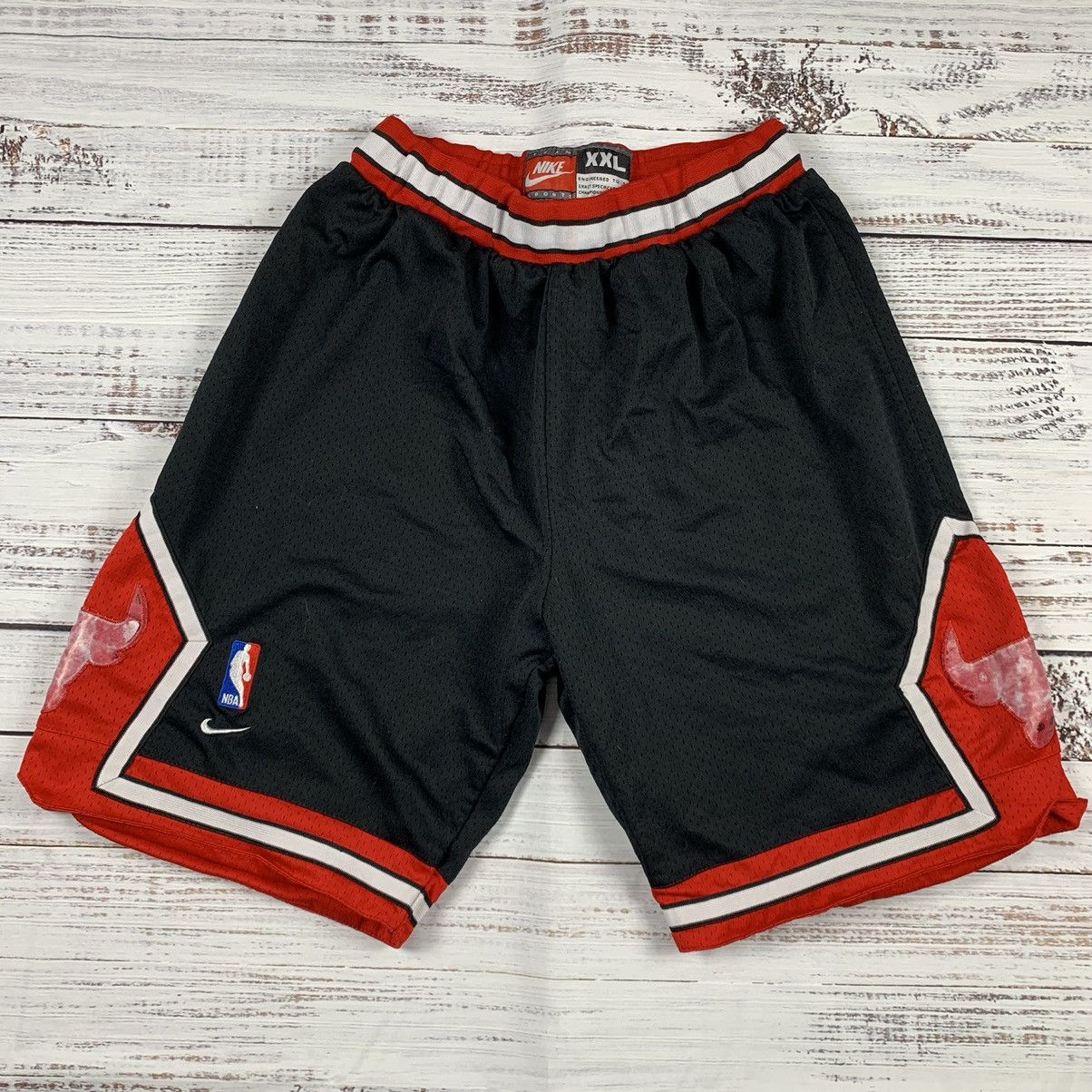 Authentic Nike Vintage 90s Chicago Bulls Basketball Shorts M 34