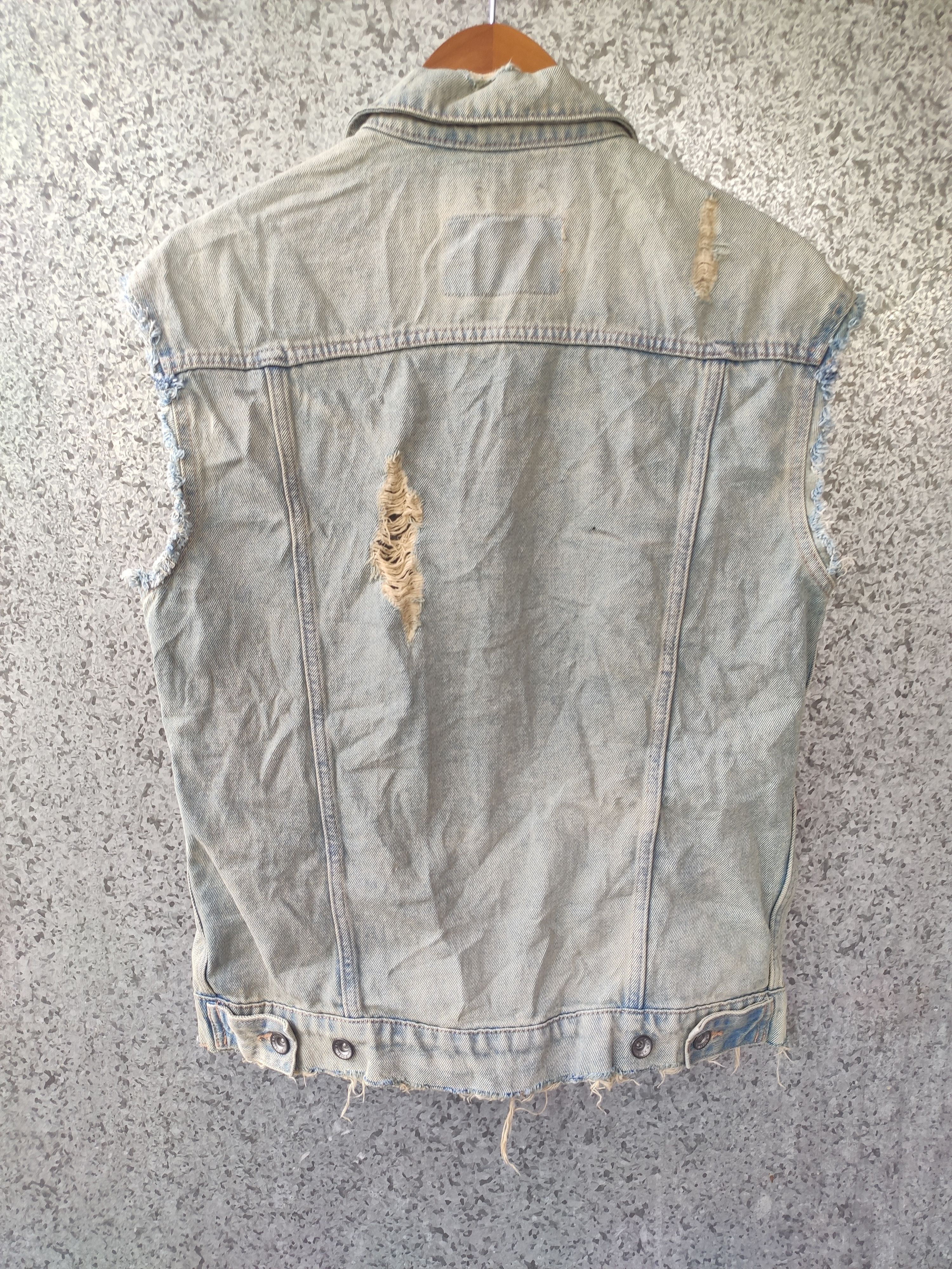 Seditionaries 🔥 Distressed Denim H&M vest Seditionaries Size US S / EU 44-46 / 1 - 4 Thumbnail