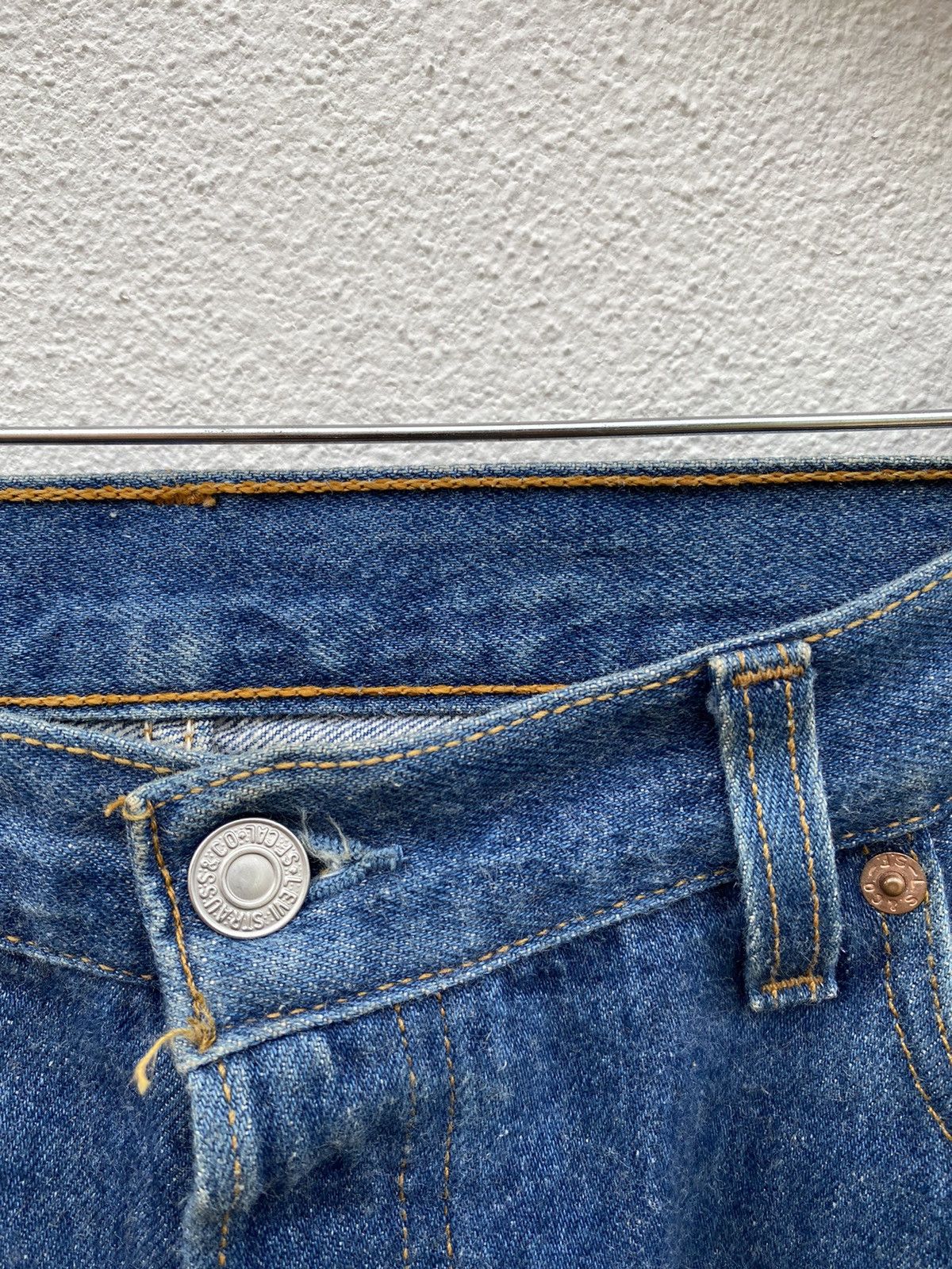 Levi's Vintage Levis 501 fly button non selvedge jeans Size US 37 - 12 Thumbnail