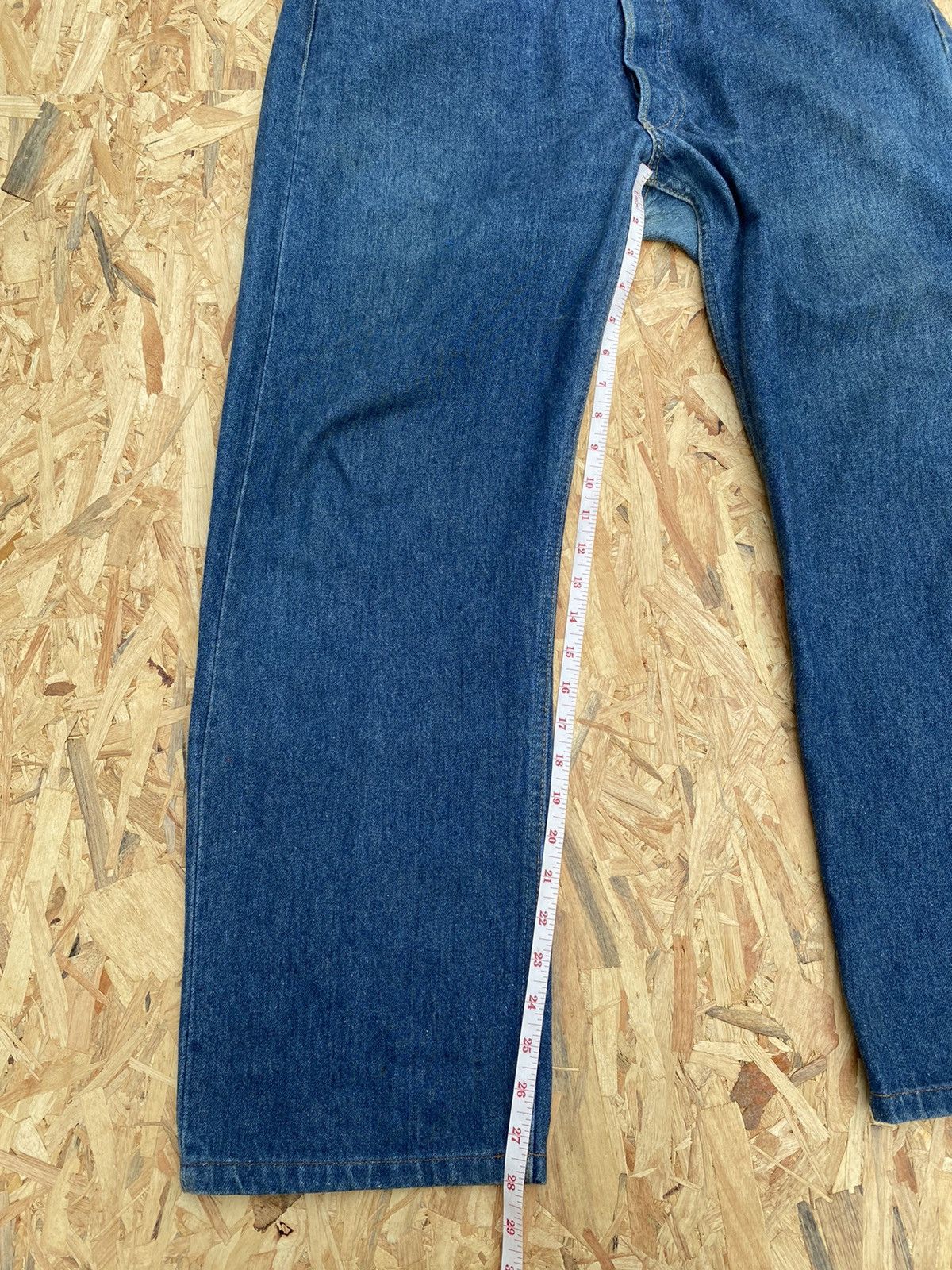 Levi's Vintage Levis 501 fly button non selvedge jeans Size US 37 - 11 Thumbnail