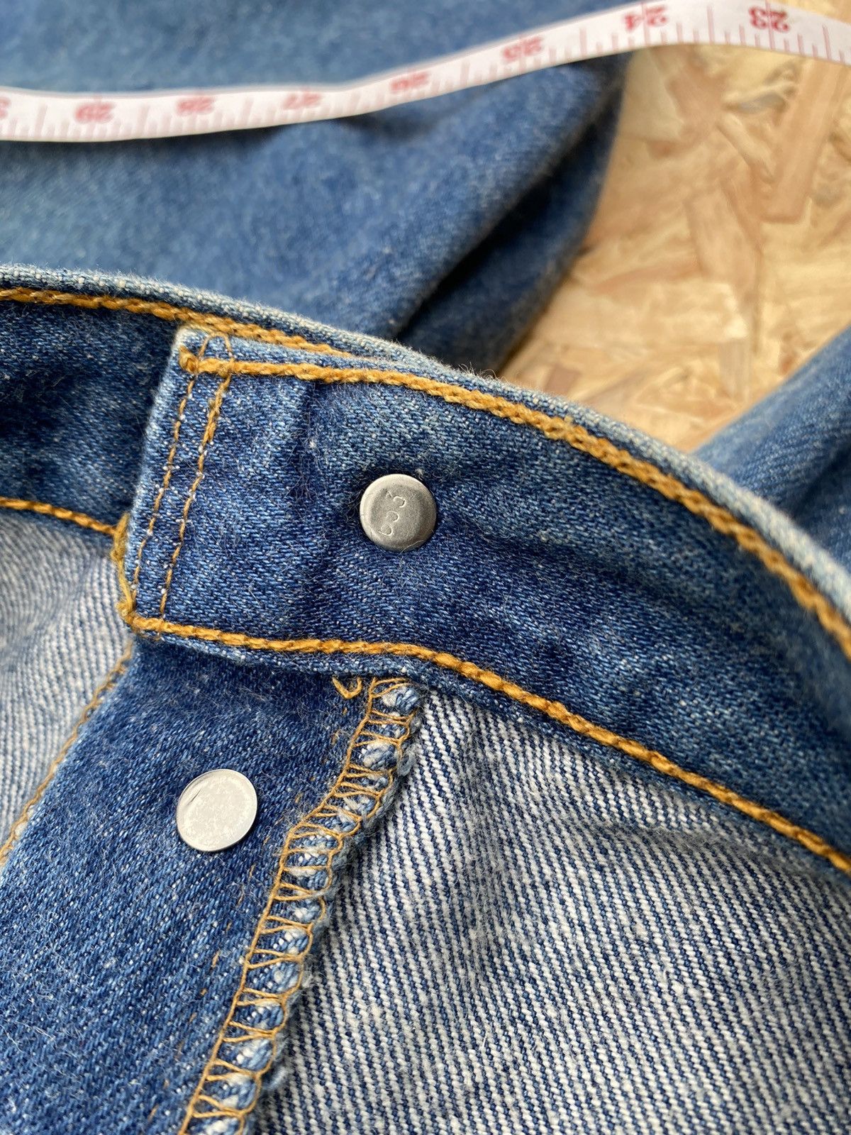Levi's Vintage Levis 501 fly button non selvedge jeans Size US 37 - 6 Thumbnail