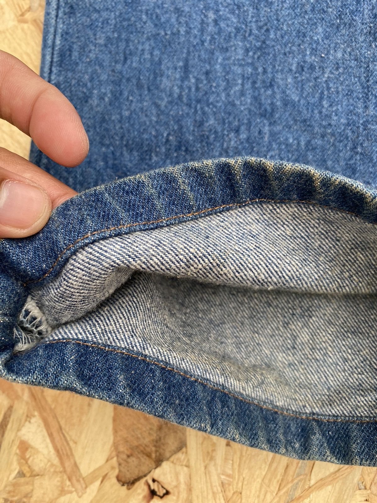 Levi's Vintage Levis 501 fly button non selvedge jeans Size US 37 - 7 Thumbnail