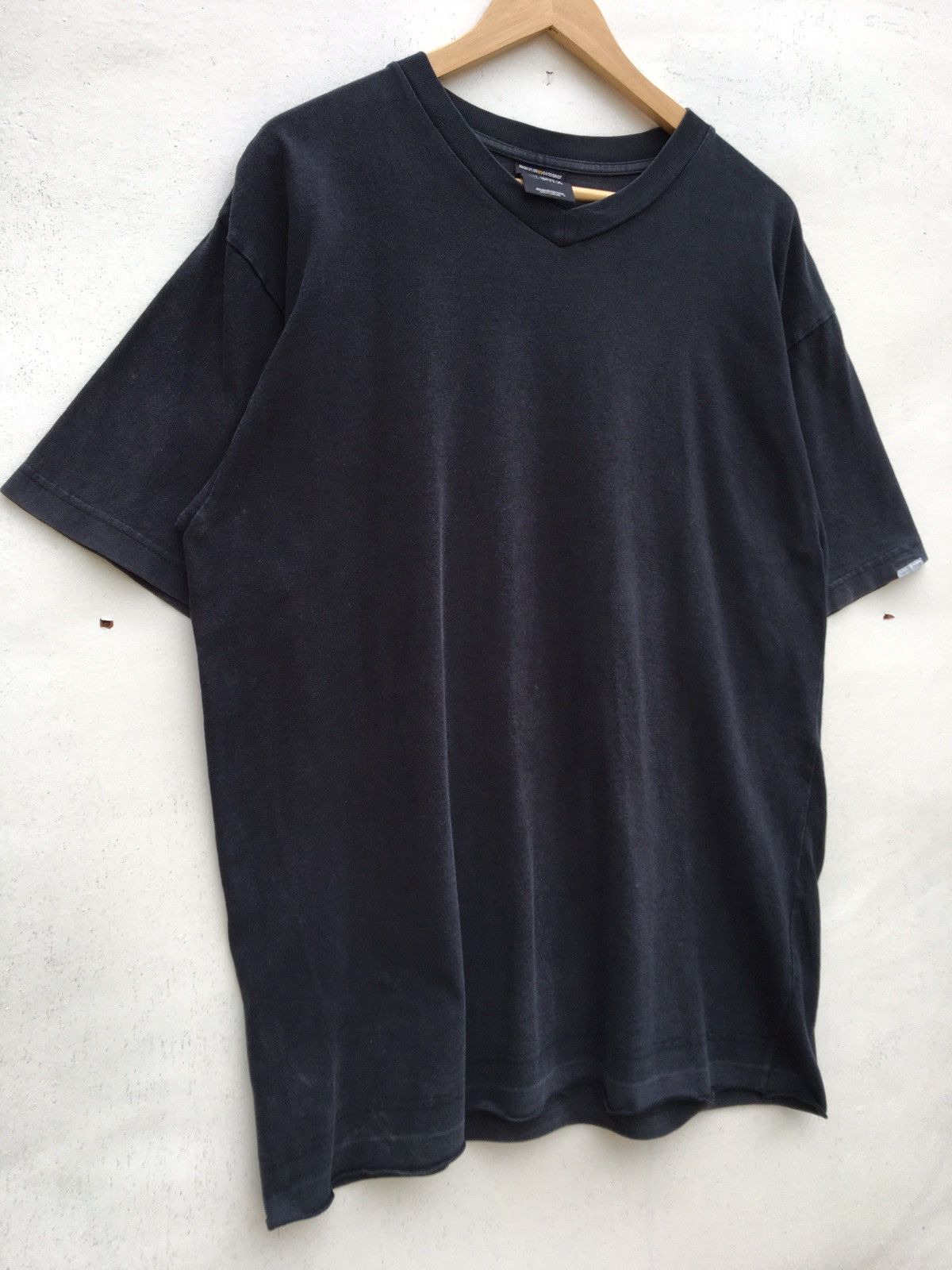Neighborhood Rare Vintage SS03 Neighborhood Printed Spellout Tshirt Size US L / EU 52-54 / 3 - 9 Thumbnail