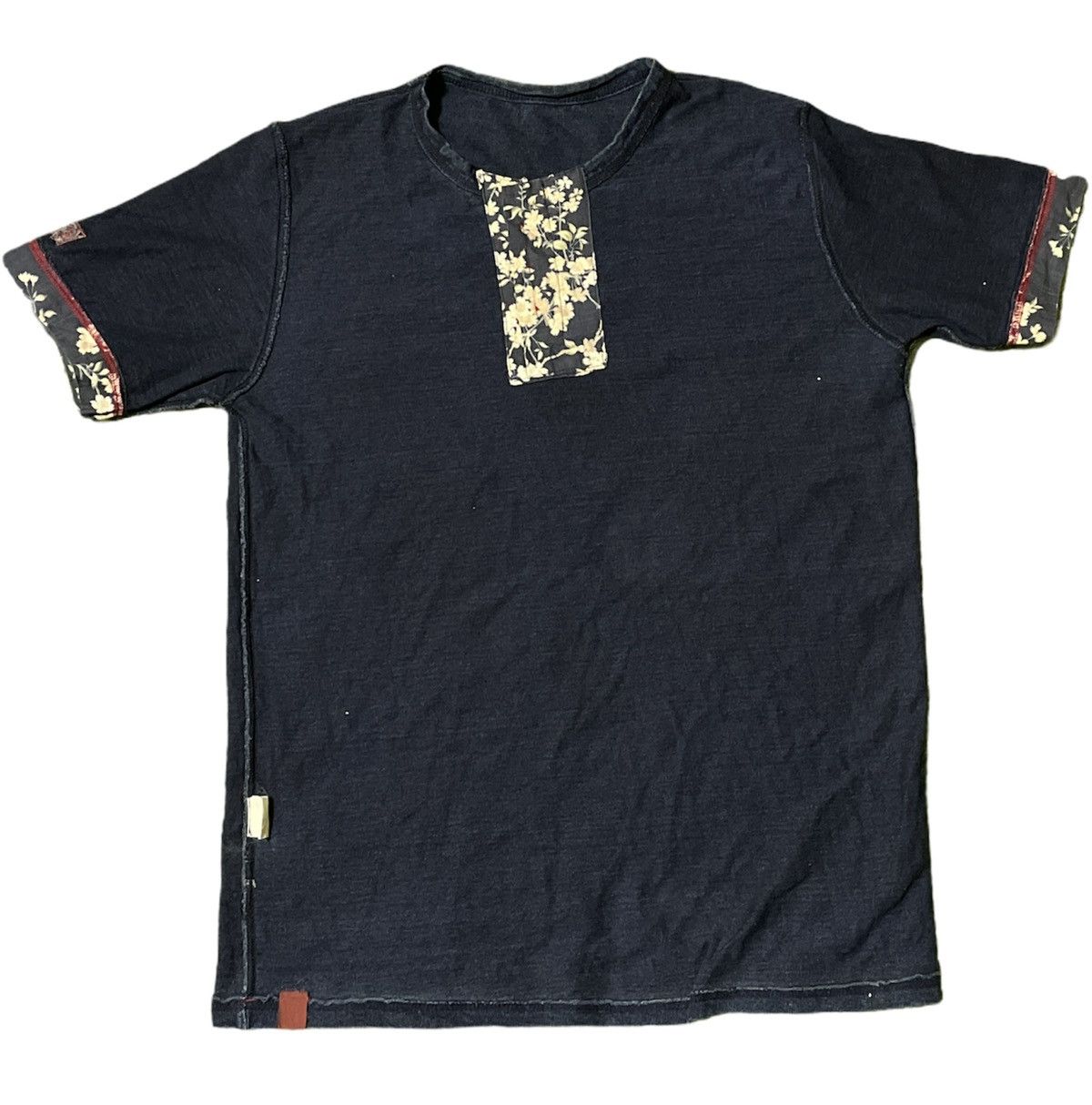 Eternal × Japanese Brand × Vintage Eternal with floral motive Size US M / EU 48-50 / 2 - 3 Thumbnail