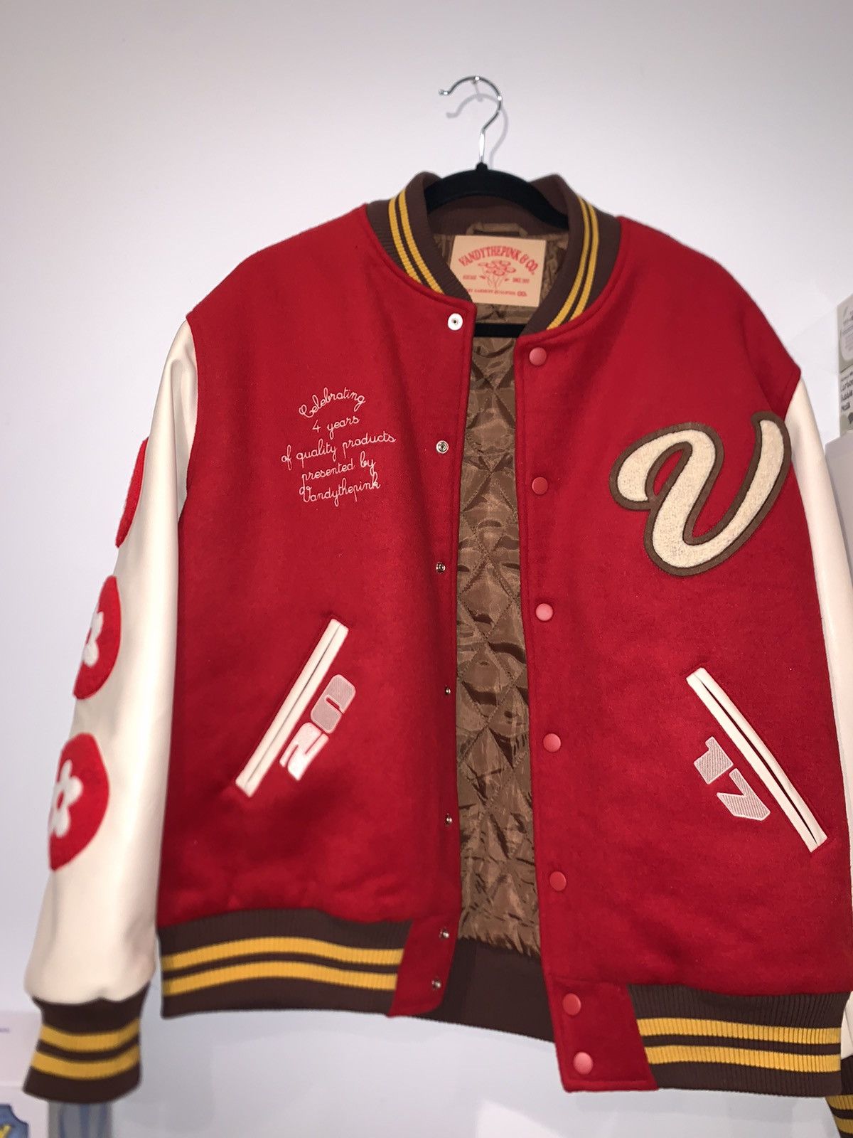 お歳暮･冬ギフト2025｜ギフト・贈り物はセブン Vandy The Pink Vandy the Pink 4 Year Anniversary Varsity ジャケット・アウター
