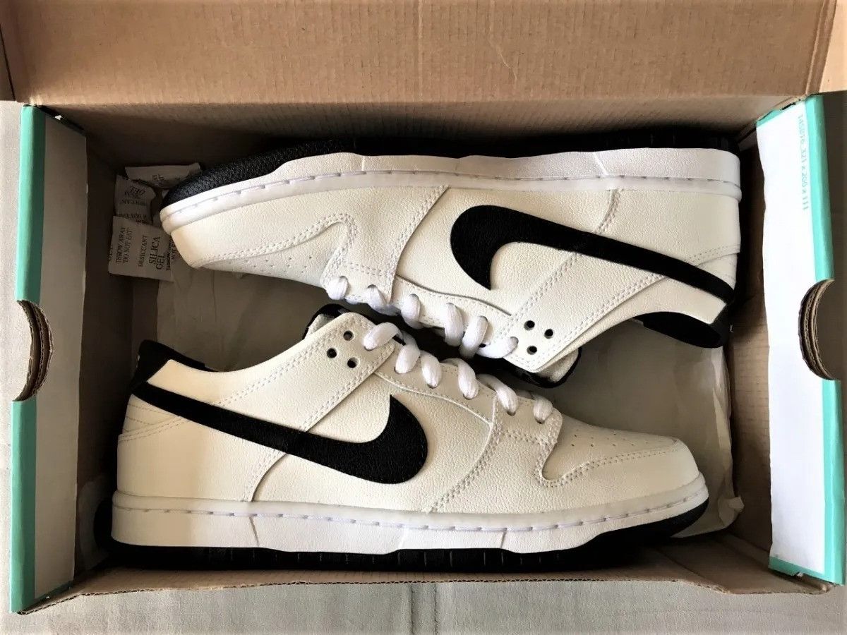 Nike NIKE DUNK SB IW ISHOD WAIR US 8.5 WHITE BLACK (819674-101) Size US 8.5 / EU 41-42 - 6 Thumbnail