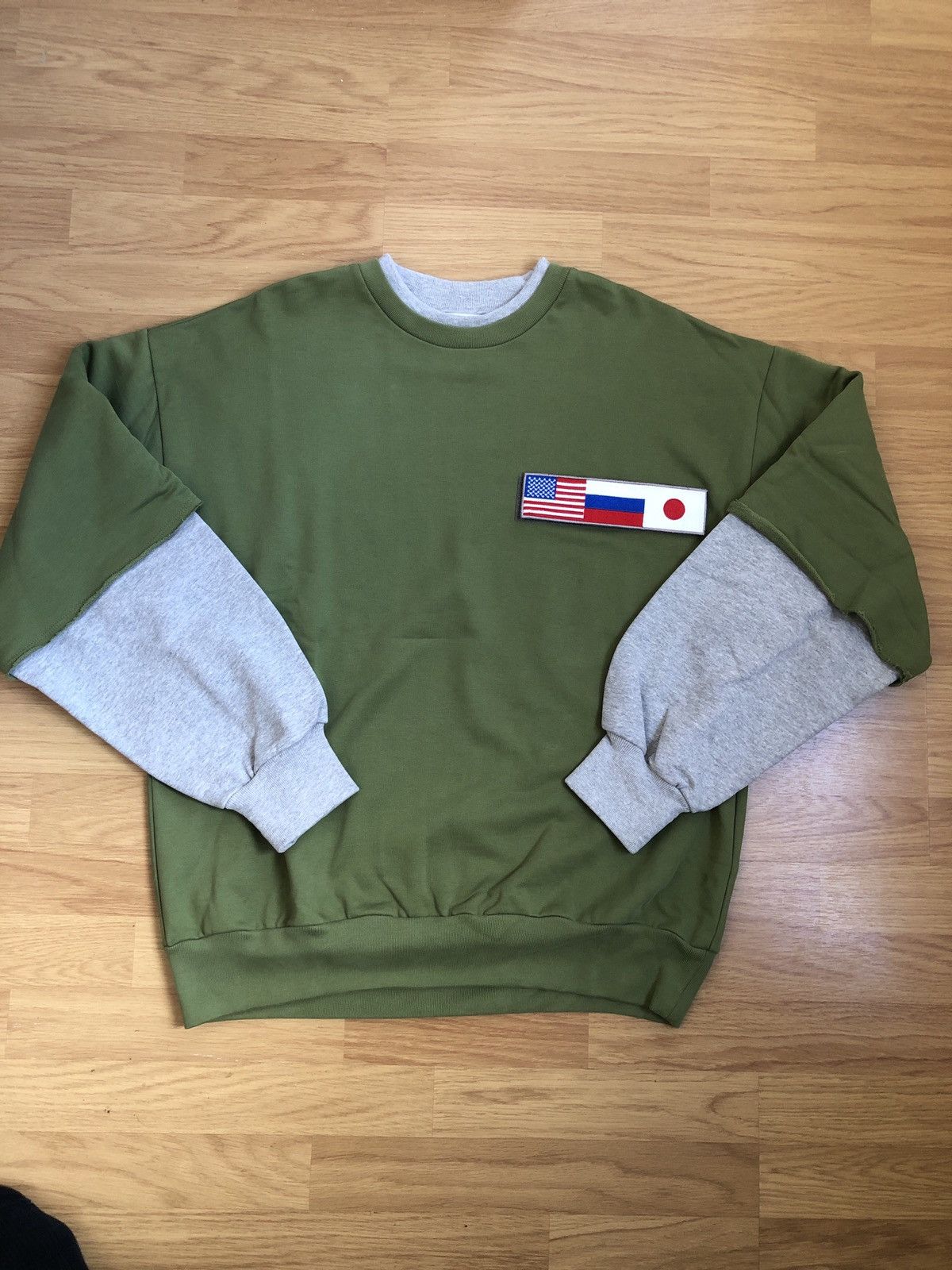 Oversized crewneck gosha