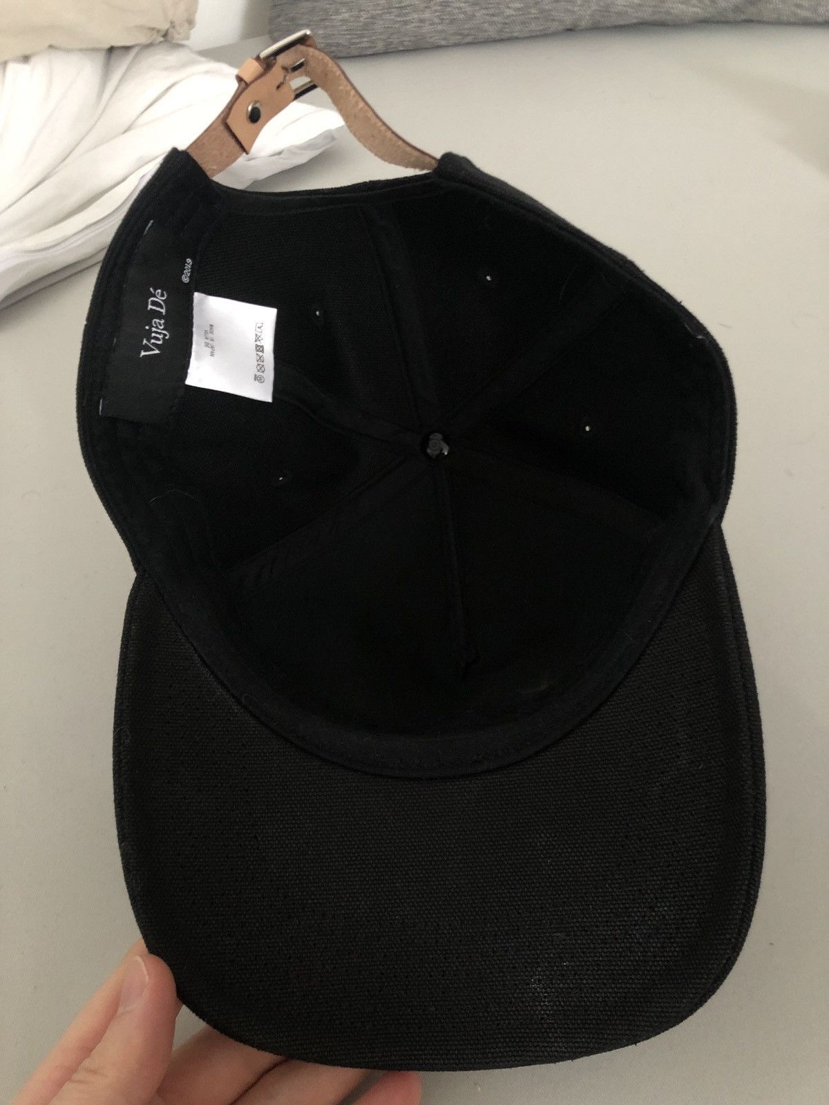 Vuja De Vuja De 1.0 L'amour est Dechire Hat | Grailed