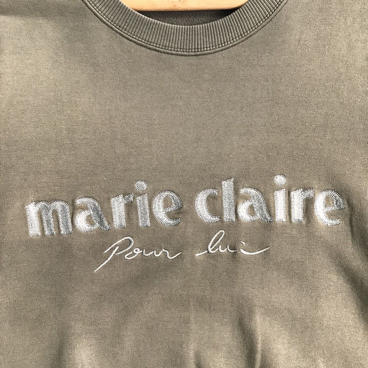 Japanese Brand Marie Clare Embroidered Crewneck Sweatshirt Sun Faded Size M Size US M / EU 48-50 / 2 - 5 Thumbnail