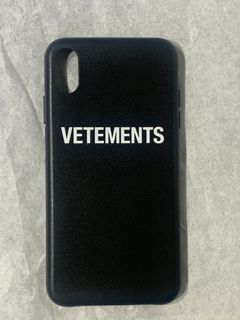 Vetements VETEMENTS LOGO IPHONE CASE XS MAX | Grailed