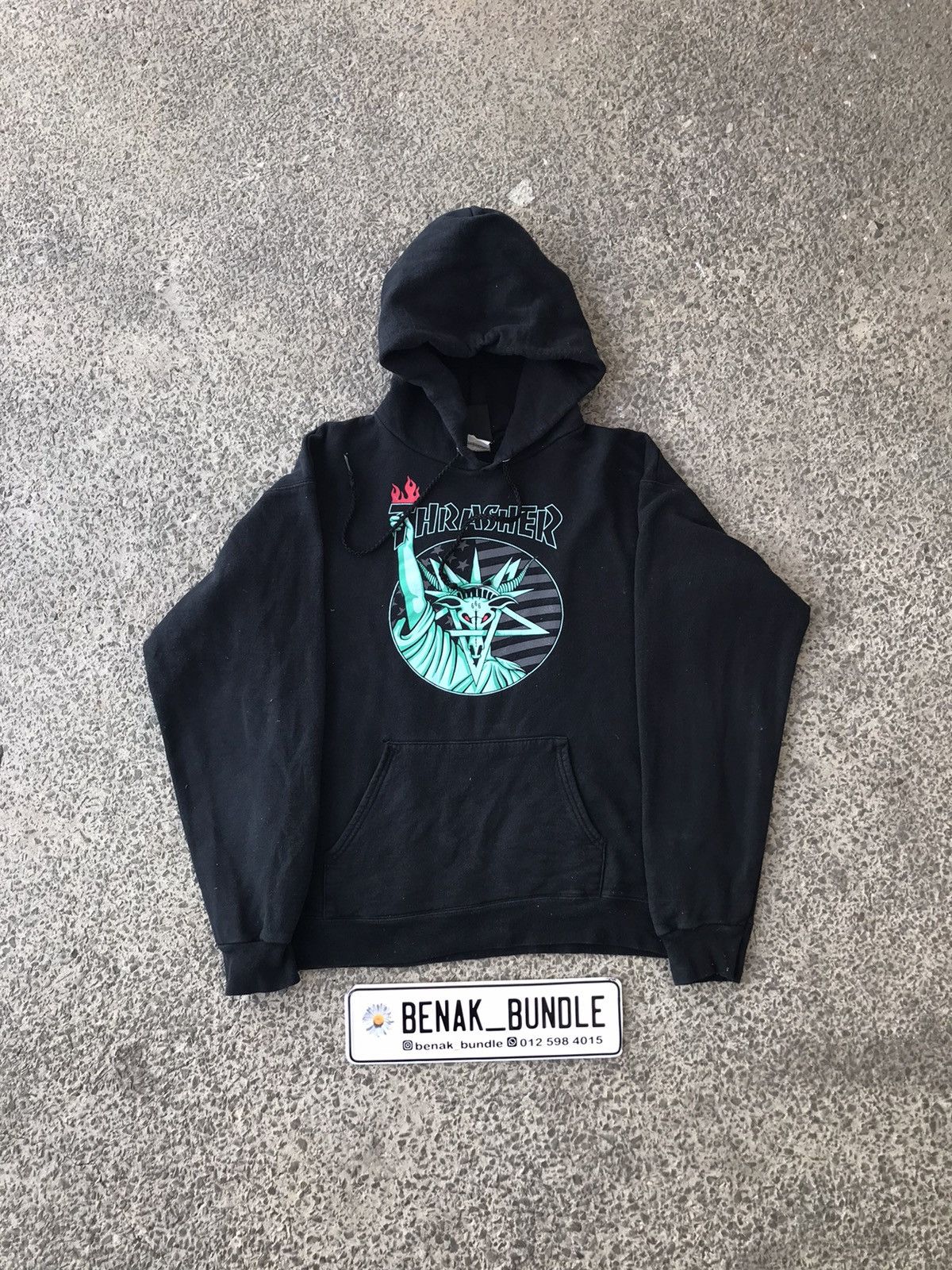 Thrasher statue of outlet liberty hoodie