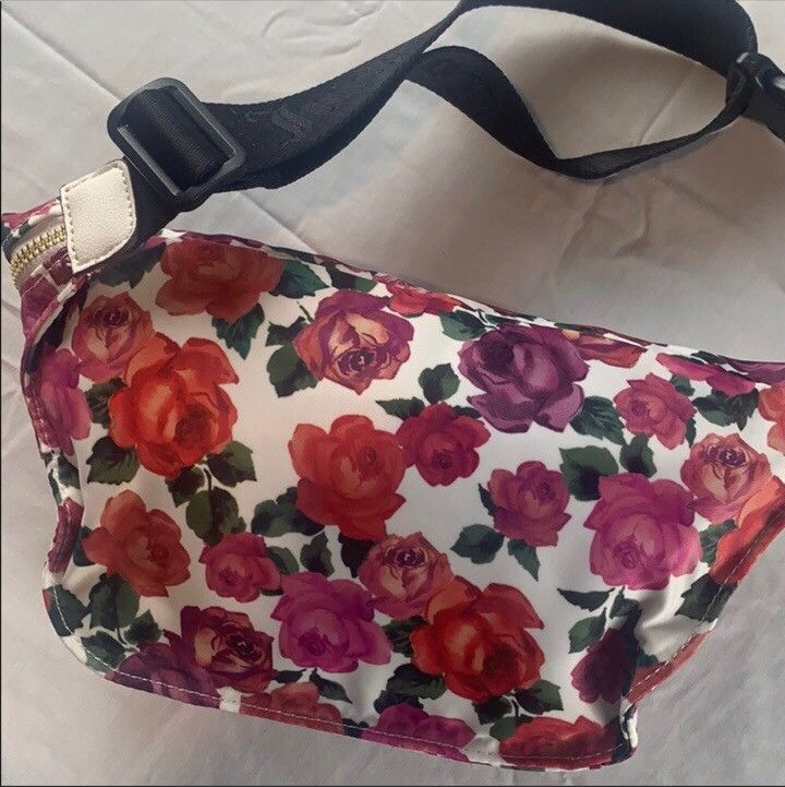 Juicy couture rosie floral crossbody bag outlet