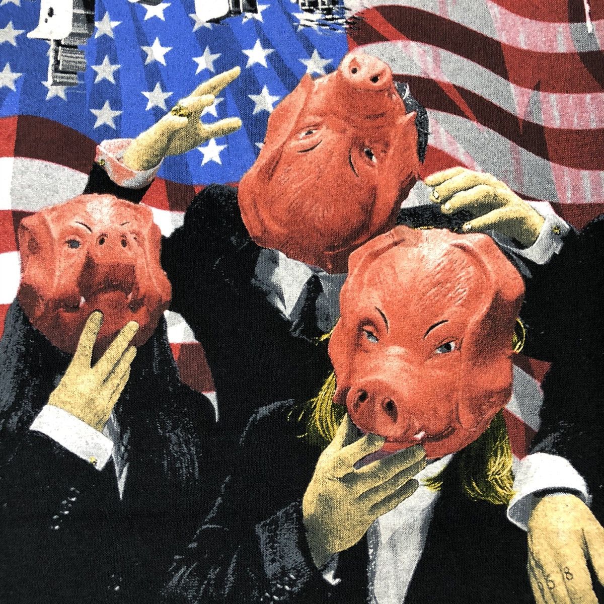 Band Tees × Vintage Motley Crue Generation Swine Pig 1997 Heavy Metal Tee Size US L / EU 52-54 / 3 - 5 Thumbnail