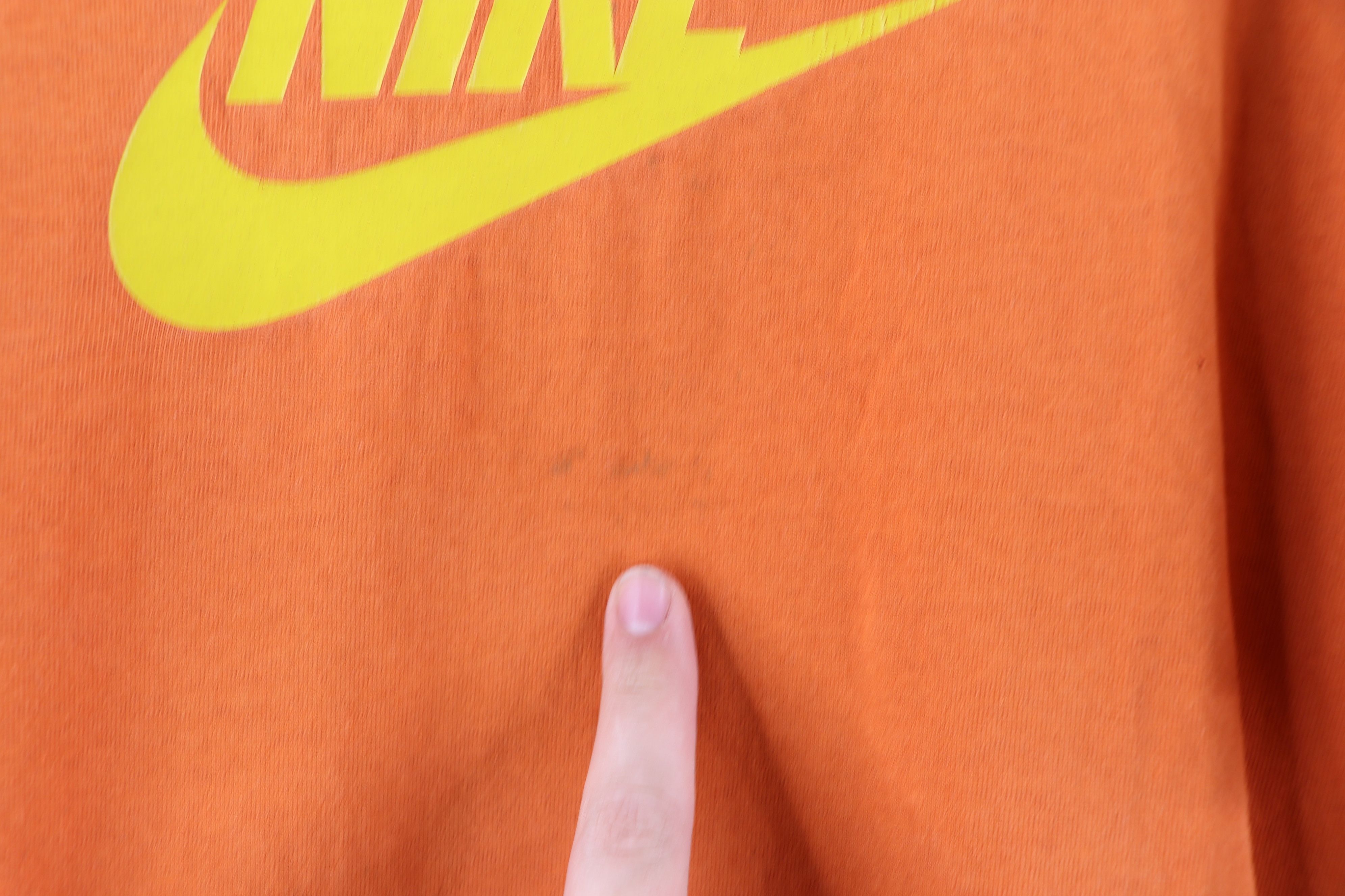 Nike Vintage Nike Travis Scott Spell Out Swoosh Thrashed T-Shirt Size US XL / EU 56 / 4 - 5 Thumbnail