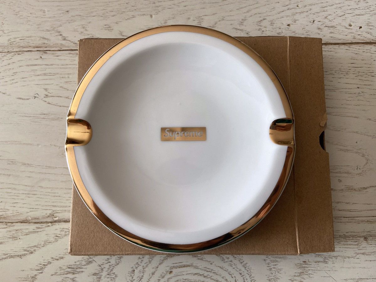 Supreme Ceramic Ashtray | Grailed