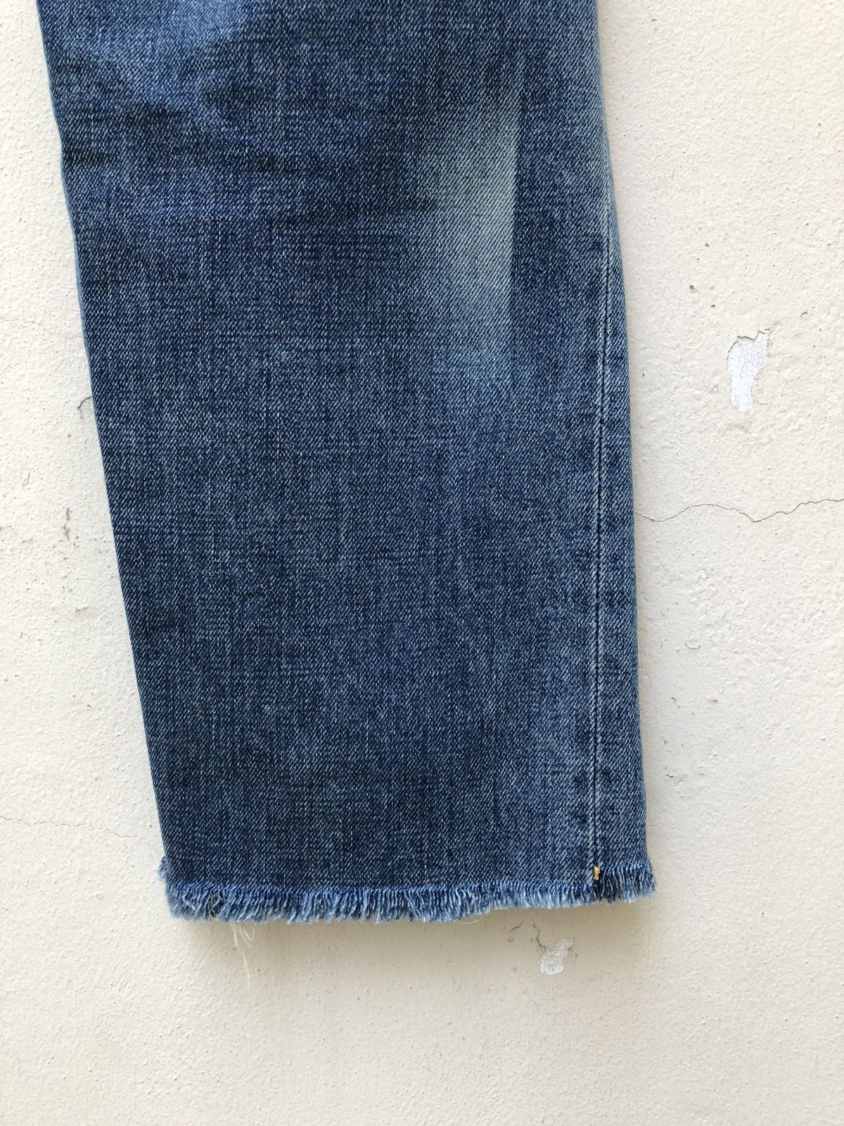 Levi's Vintage Clothing 2005 Levi’s E Rips Selvedge Denim Ripped Off Leg Jeans Size US 32 / EU 48 - 23 Thumbnail
