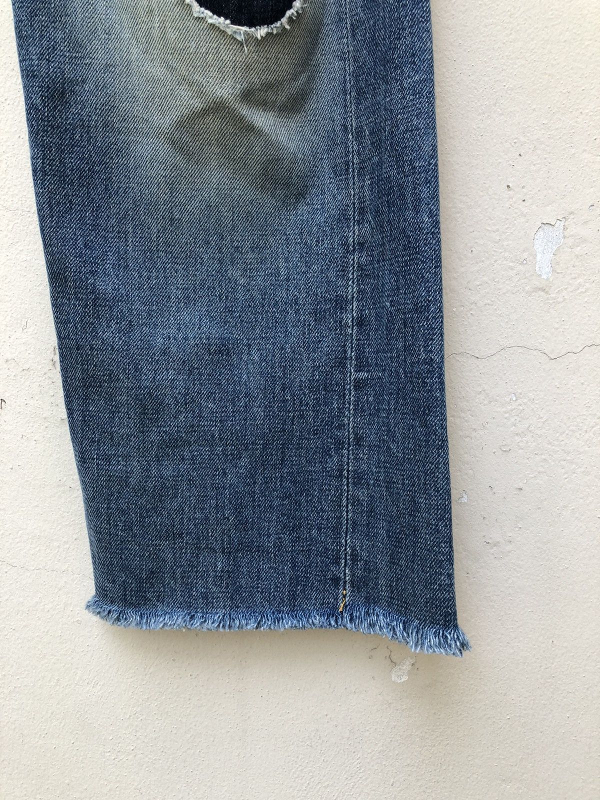 Levi's Vintage Clothing 2005 Levi’s E Rips Selvedge Denim Ripped Off Leg Jeans Size US 32 / EU 48 - 14 Thumbnail