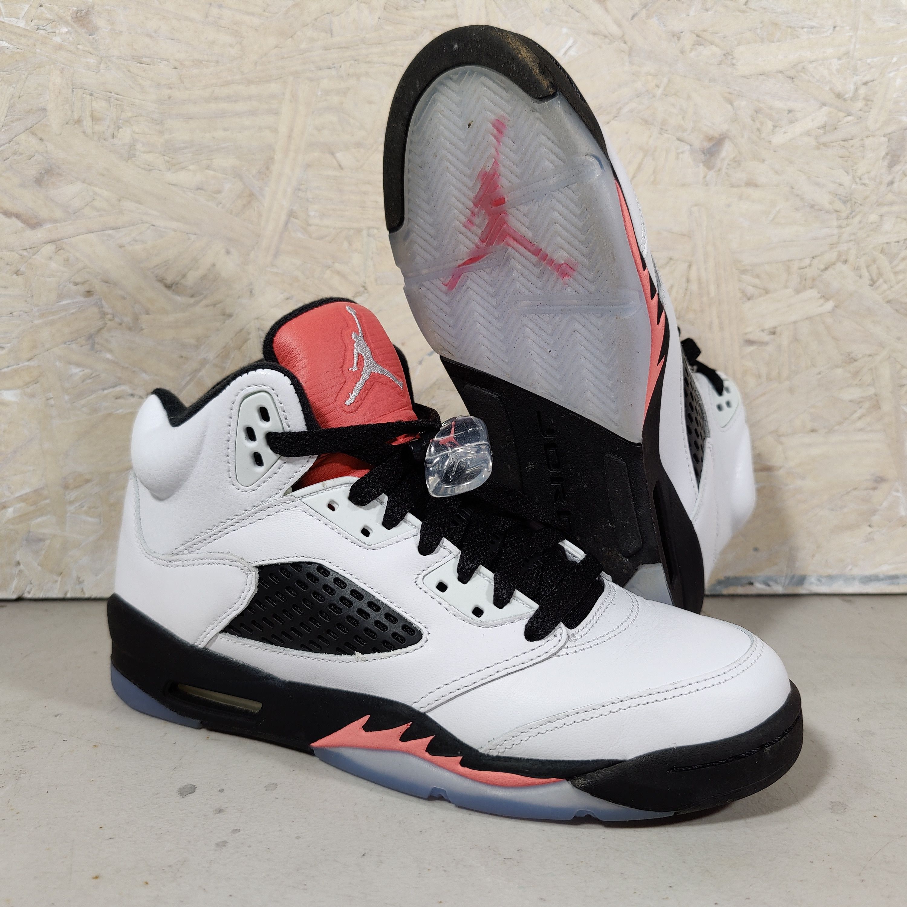 Jordan 5 sunblush deals