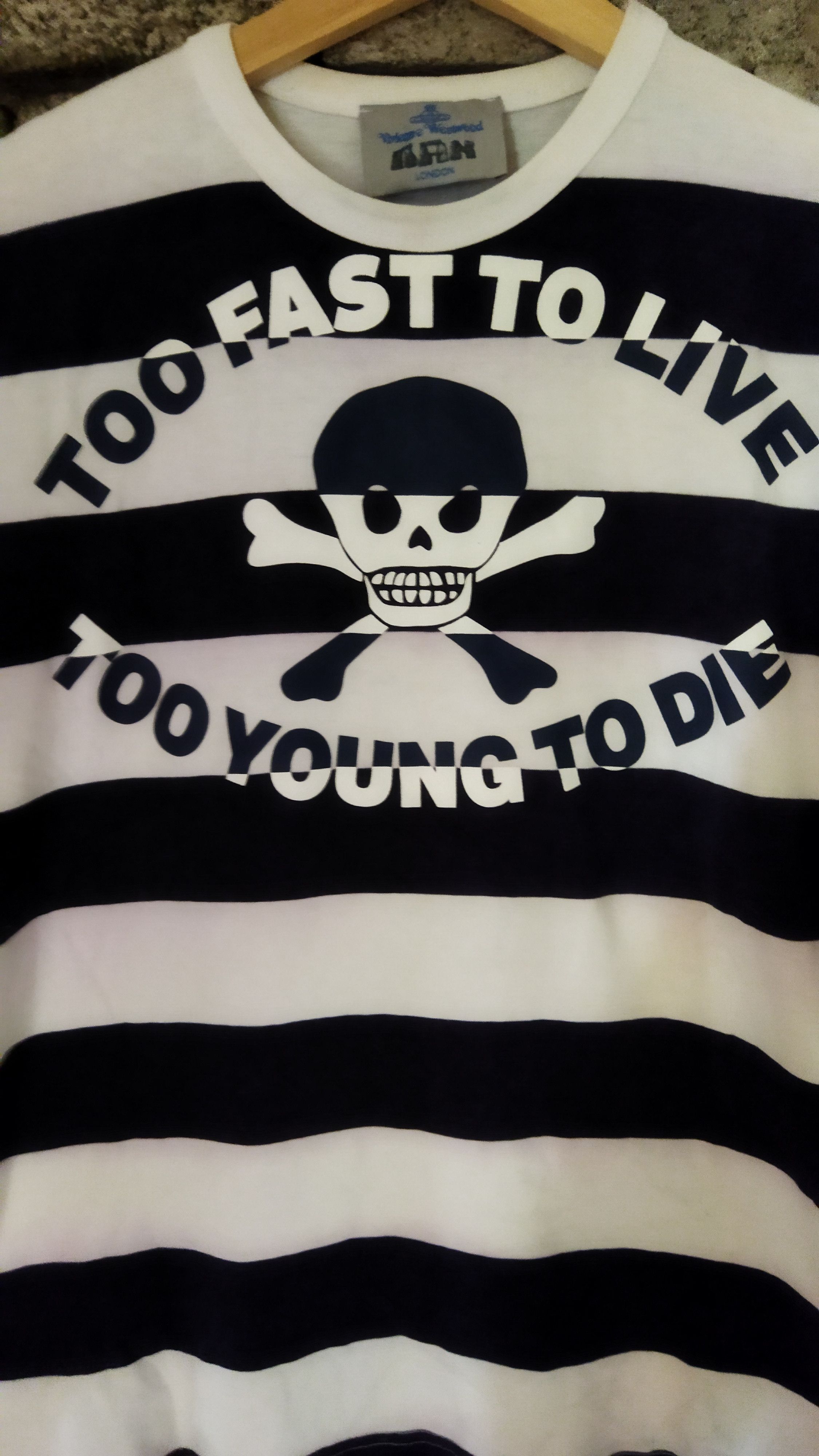 Designer × Vivienne Westwood Vivienne Westwood Too Fast T-Shirt Size US S / EU 44-46 / 1 - 8 Thumbnail
