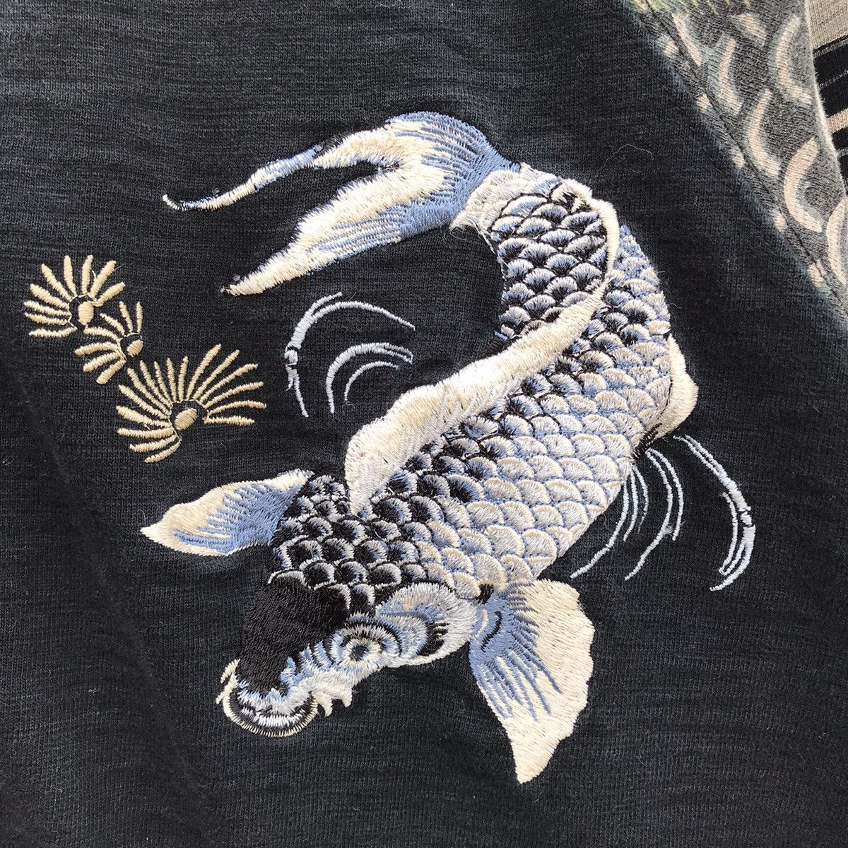 Japanese Brand Vintage Japanese Domestic sukajan koi fish embroidery Size US M / EU 48-50 / 2 - 7 Thumbnail