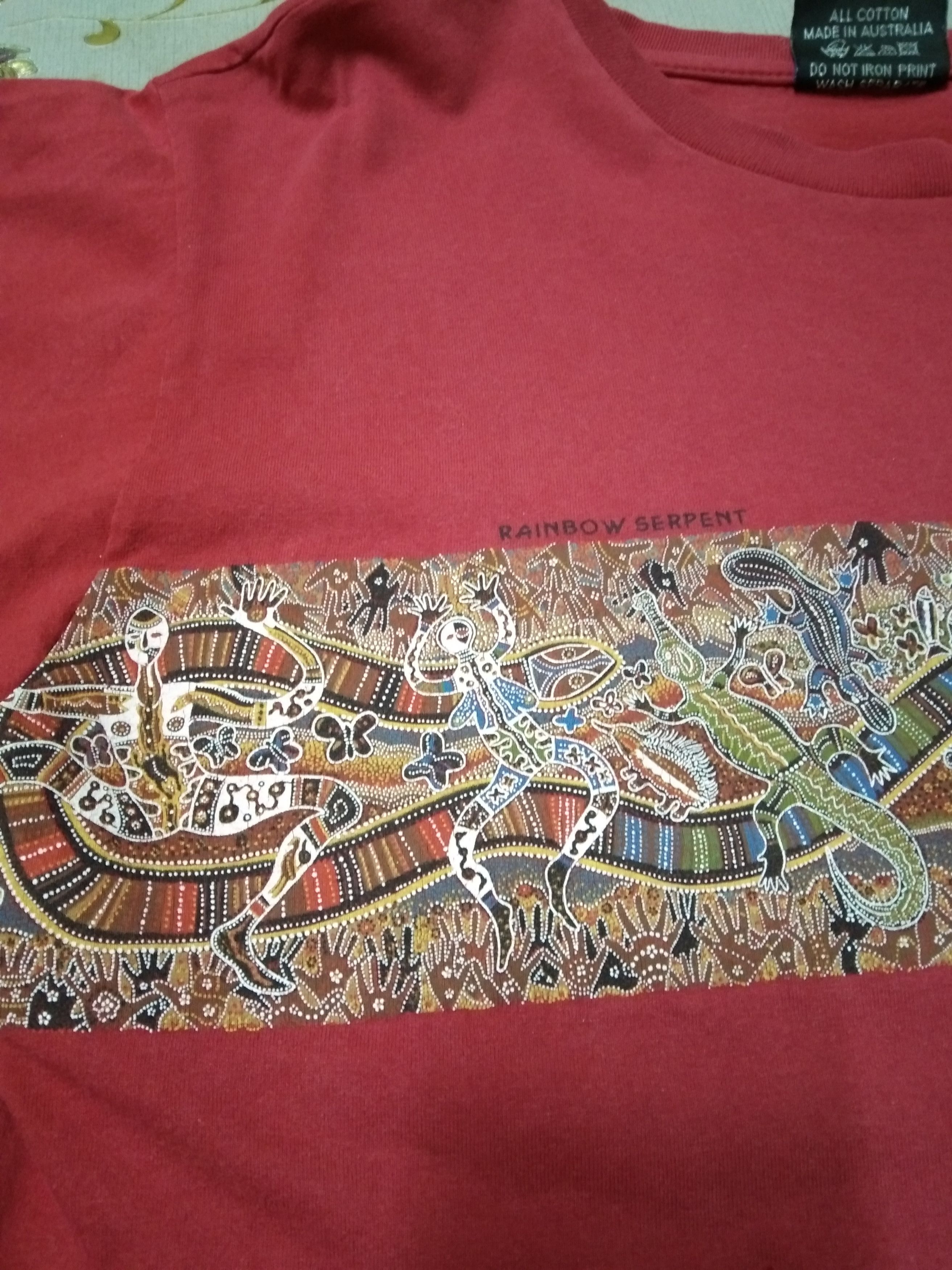 Native Vintage 90's Art T Shirt Rainbow Serpent by Danny Eastwood Size US L / EU 52-54 / 3 - 10 Thumbnail