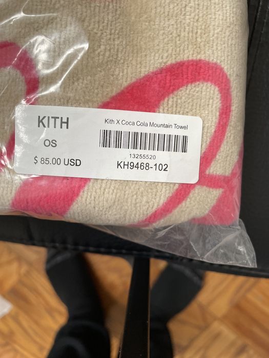 Kith KITH X COCA-COLA MOUNTAIN TOWEL - NAVY | Grailed