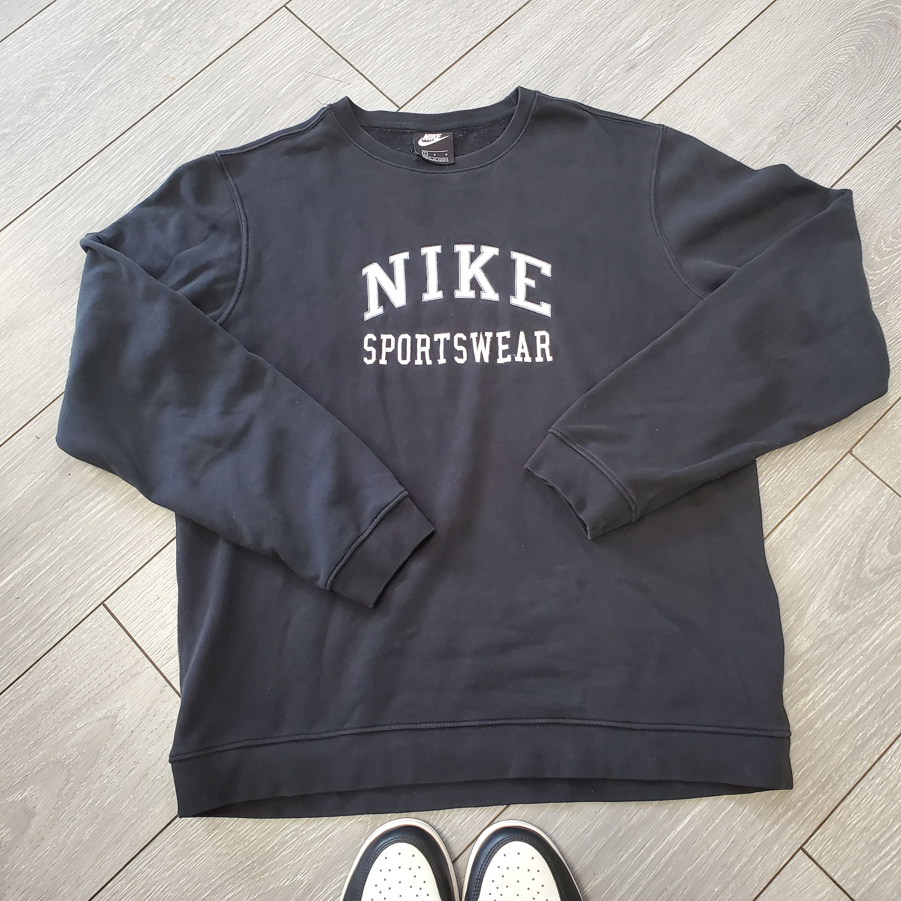 Nike Nike Sportswear Fully Embroidered Pullover Sweater Size US L / EU 52-54 / 3 - 1 Thumbnail
