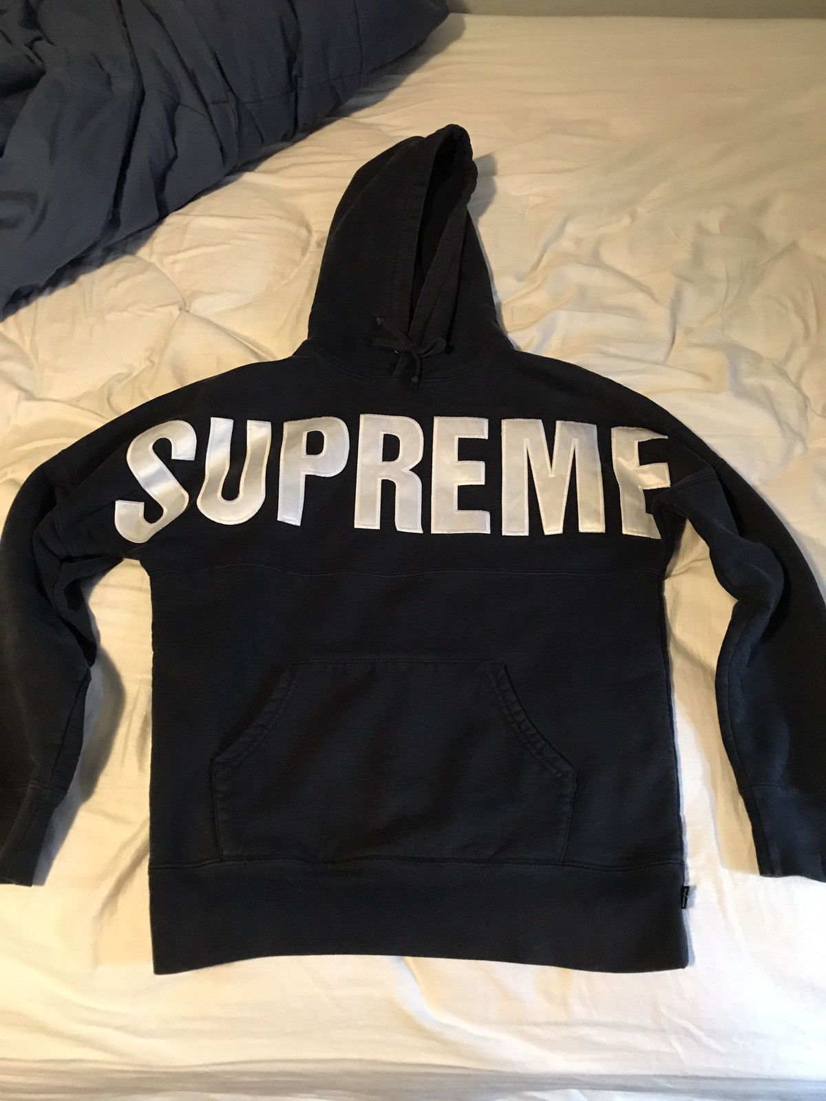 Supreme banner hoodie clearance