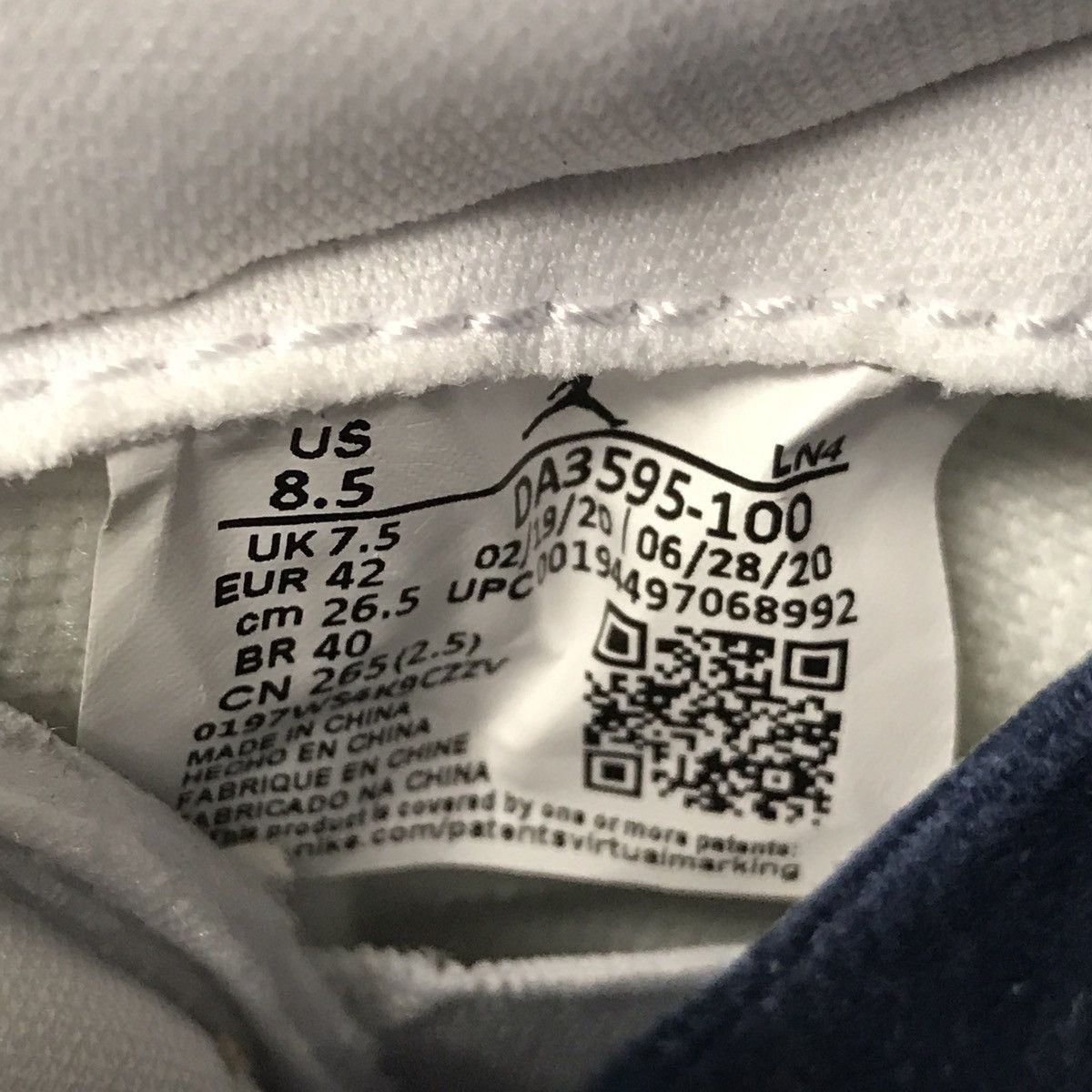 Fragment Design × Jordan Brand Fragment x Jordan 3 Size 8.5 used Size US 8.5 / EU 41-42 - 4 Thumbnail