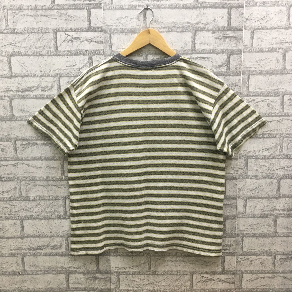 Vintage Vintage 90s Golden Britt Striped T-shirt Usa Size US L / EU 52-54 / 3 - 2 Thumbnail