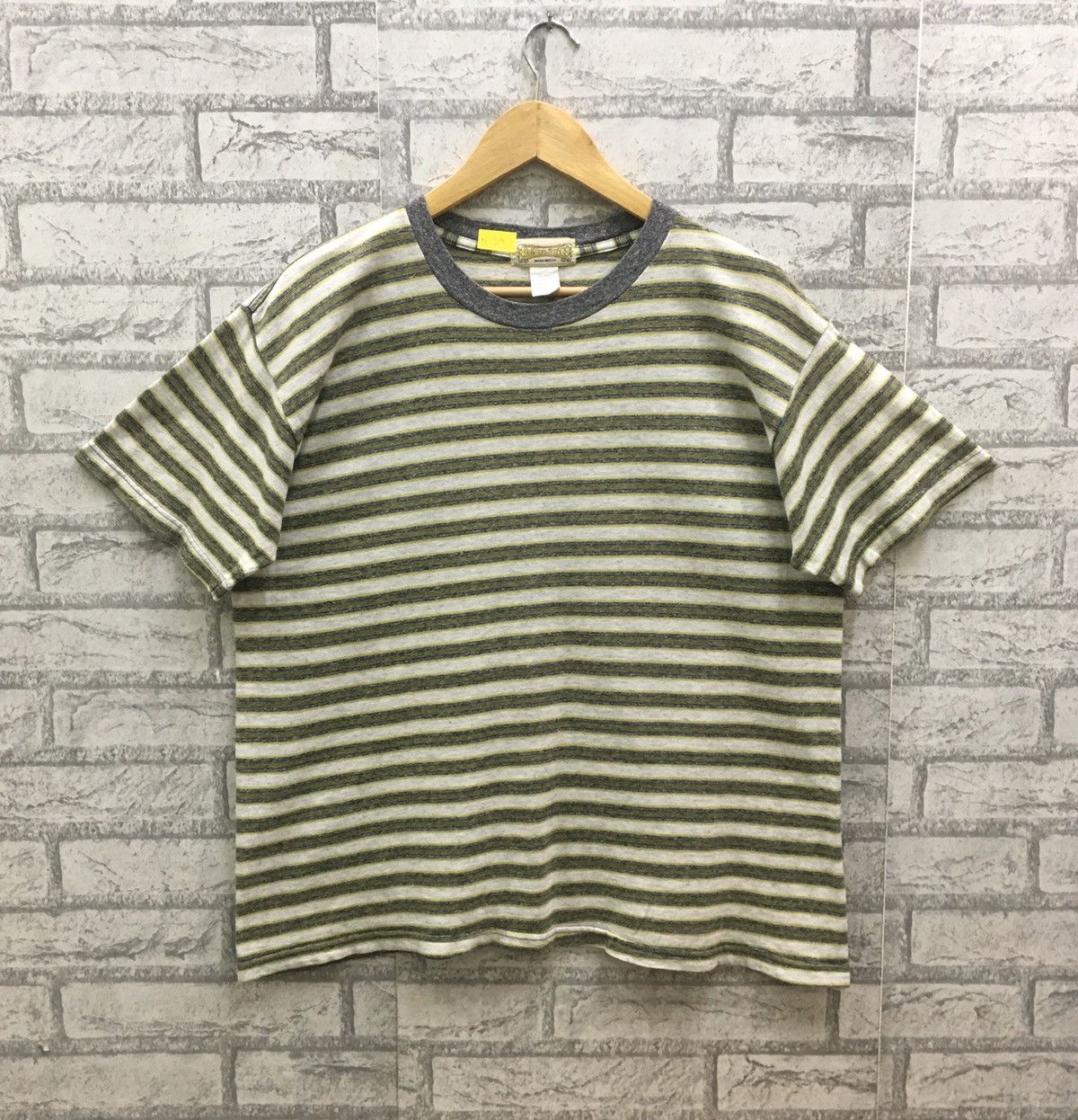 Vintage Vintage 90s Golden Britt Striped T-shirt Usa Size US L / EU 52-54 / 3 - 1 Thumbnail