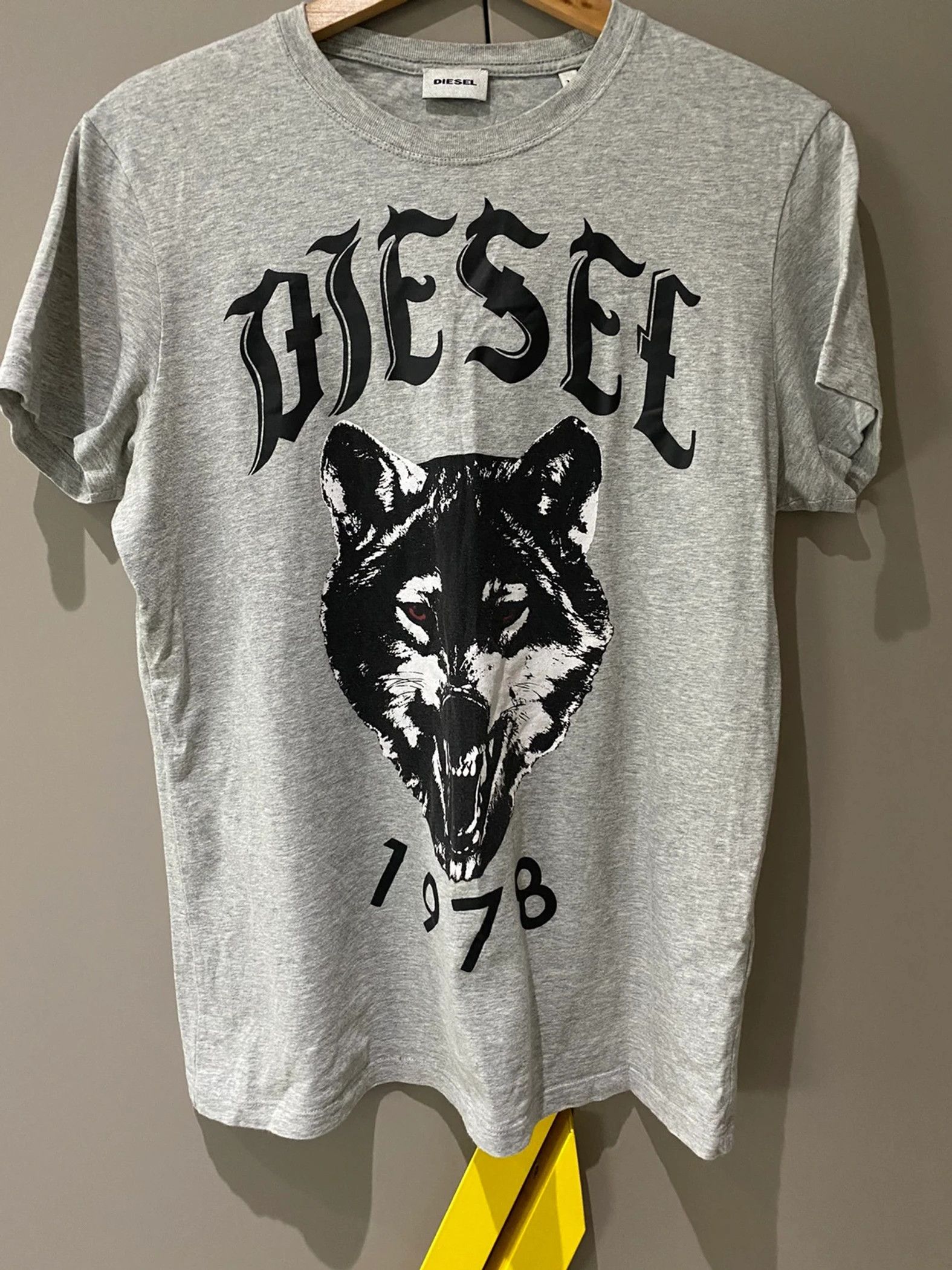 Diesel t outlet shirt wolf