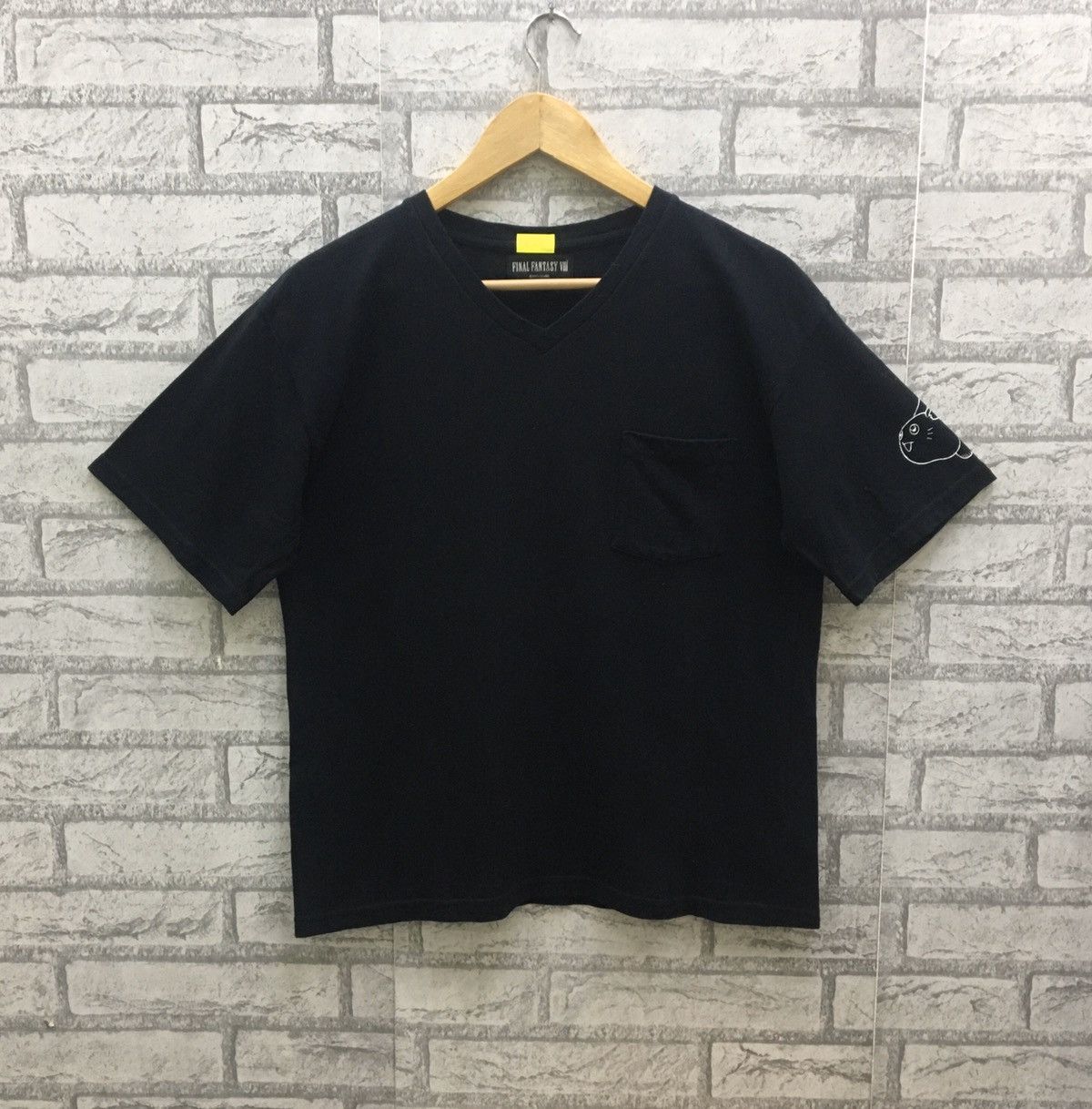 Anime Vintage 90s Final Fantasy Viii Legend Of Mana Vneck Pocket Size US M / EU 48-50 / 2 - 2 Thumbnail