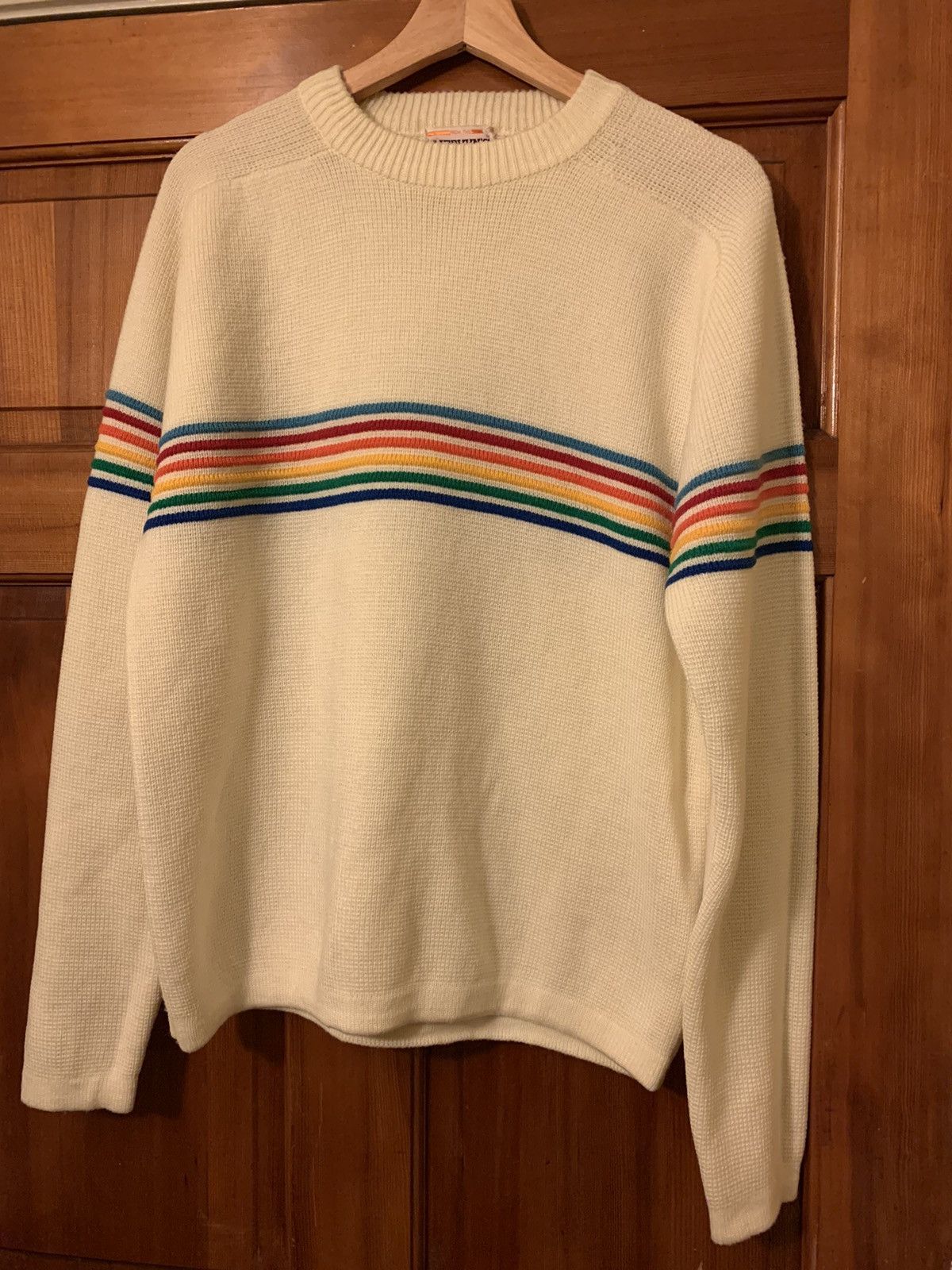 Vintage *RARE* Vintage Mervyn’s Embroidered Knit Rainbow Sweater Size US L / EU 52-54 / 3 - 1 Thumbnail