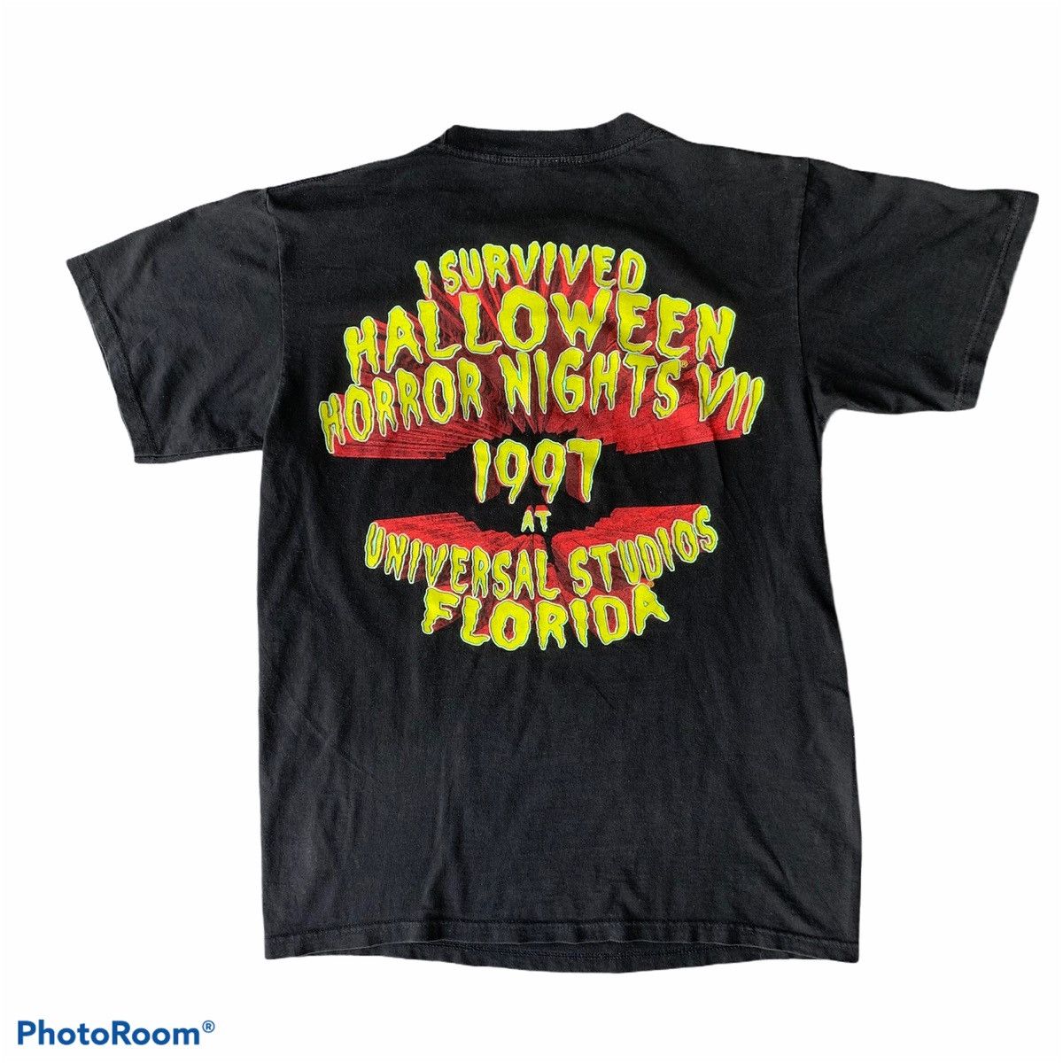 Vintage Halloween Horror Nights offers 1997 t shirt rare medium