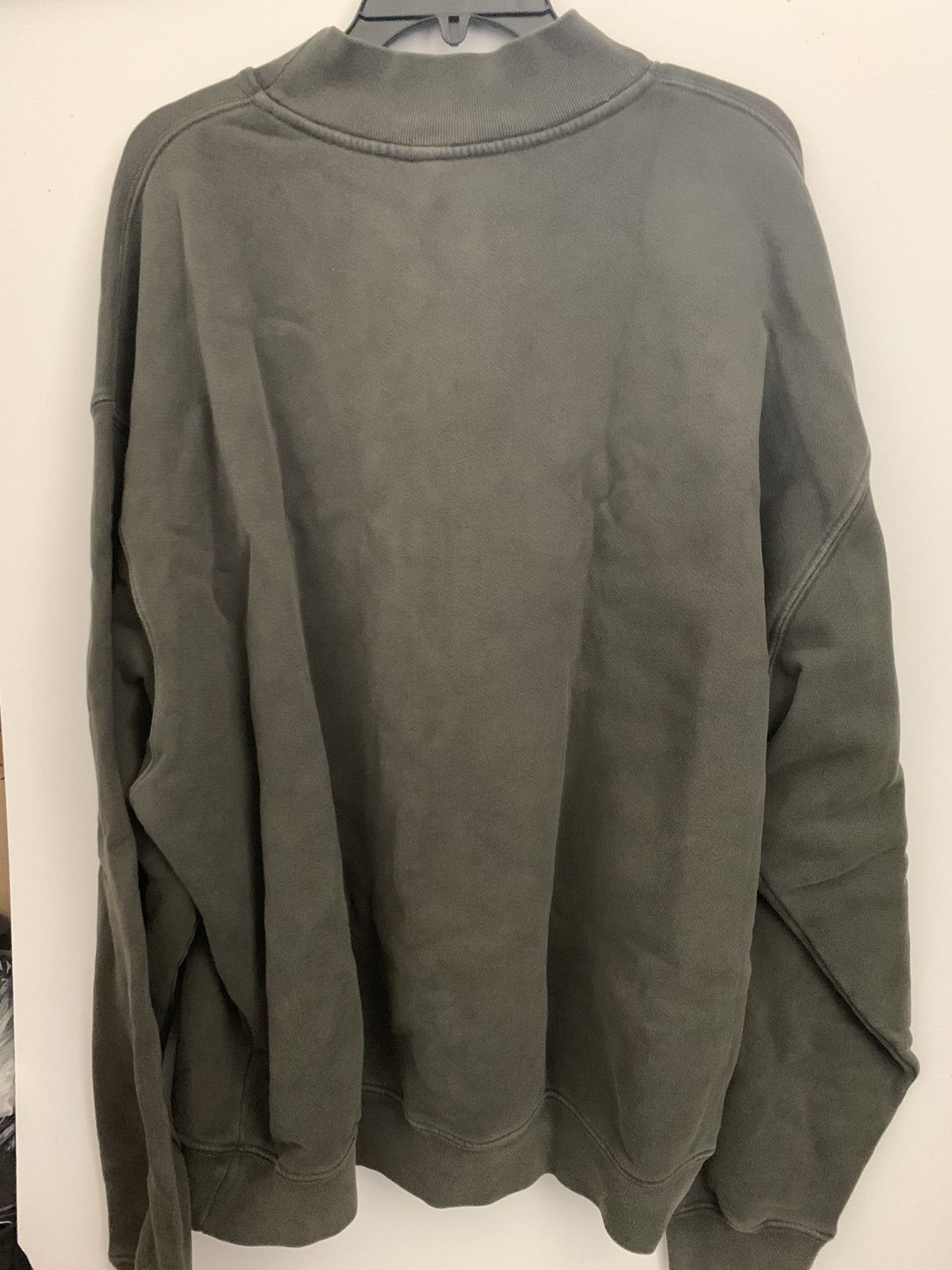 YZY SZN 6 Gravel Crewneck – Paris Saint