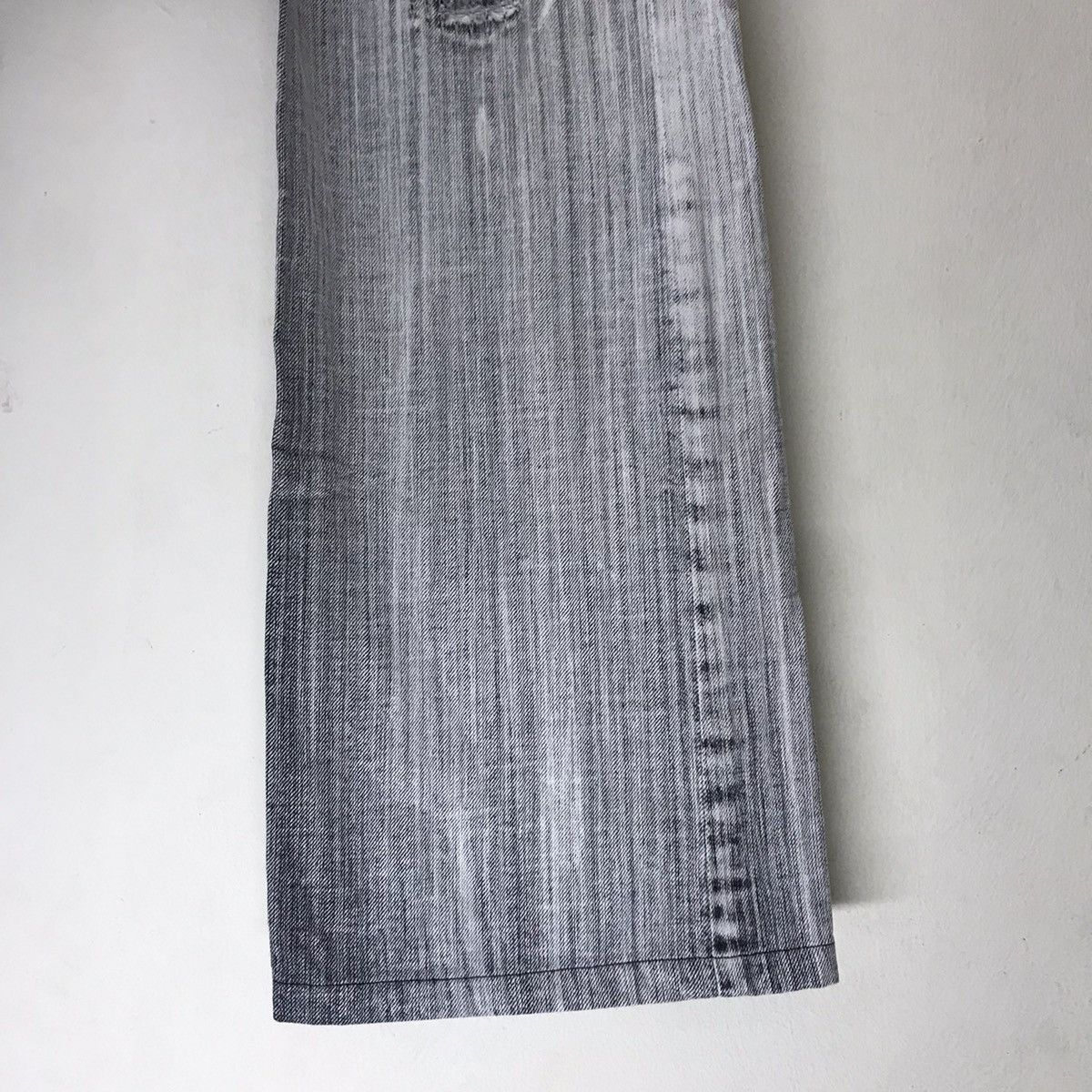 Japanese Brand Japanese Brand Distressed Denim Acid Wash Jeans Size US 33 - 9 Thumbnail