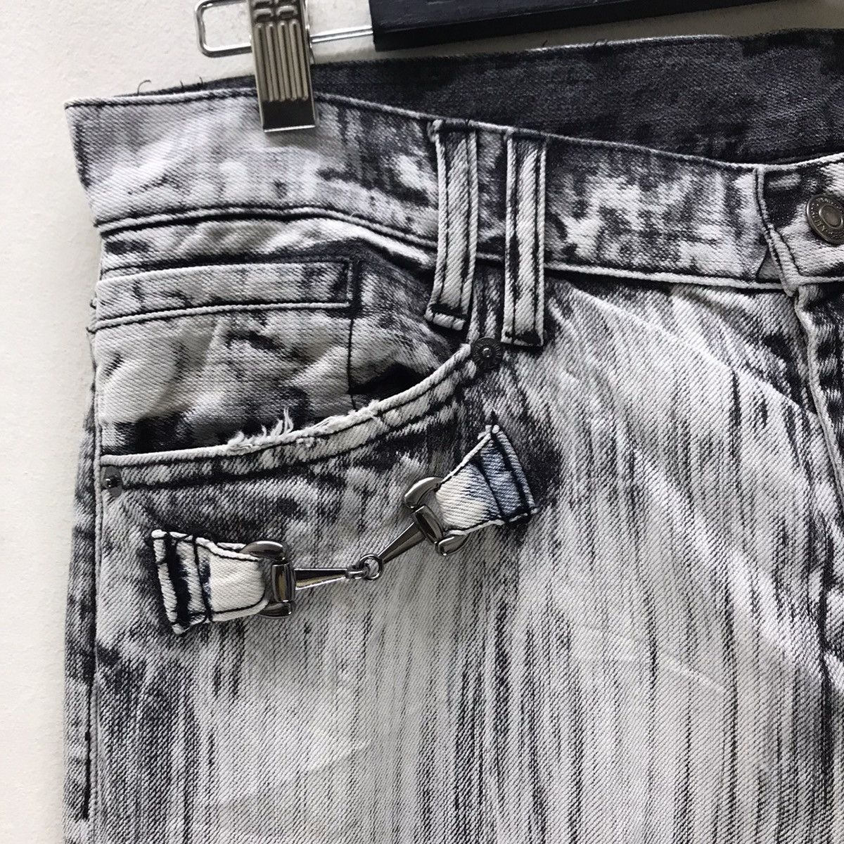 Japanese Brand Japanese Brand Distressed Denim Acid Wash Jeans Size US 33 - 4 Thumbnail
