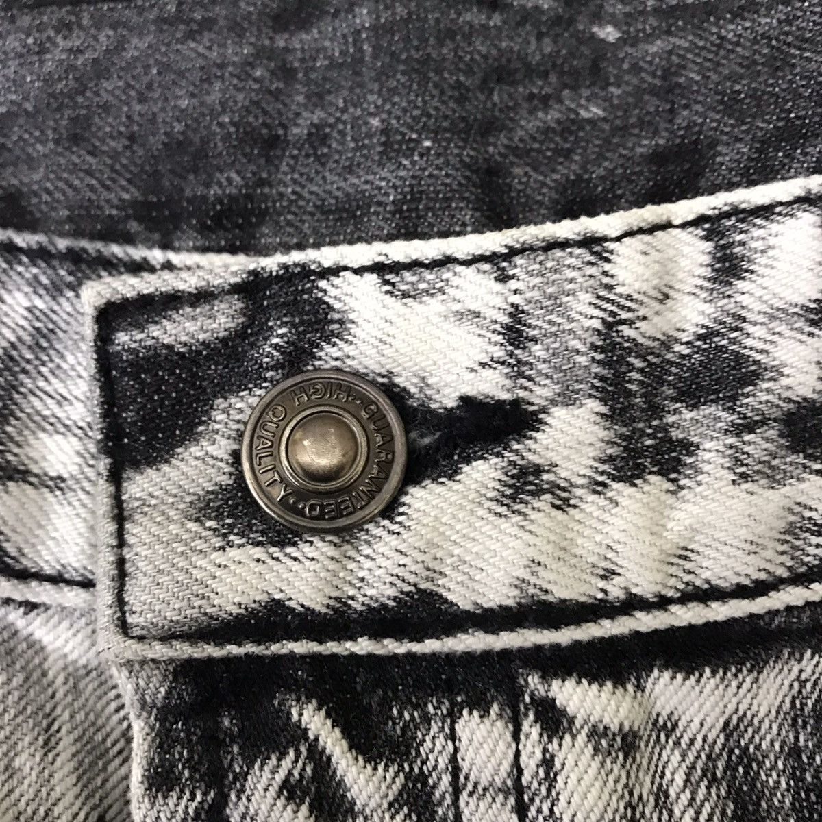 Japanese Brand Japanese Brand Distressed Denim Acid Wash Jeans Size US 33 - 17 Thumbnail