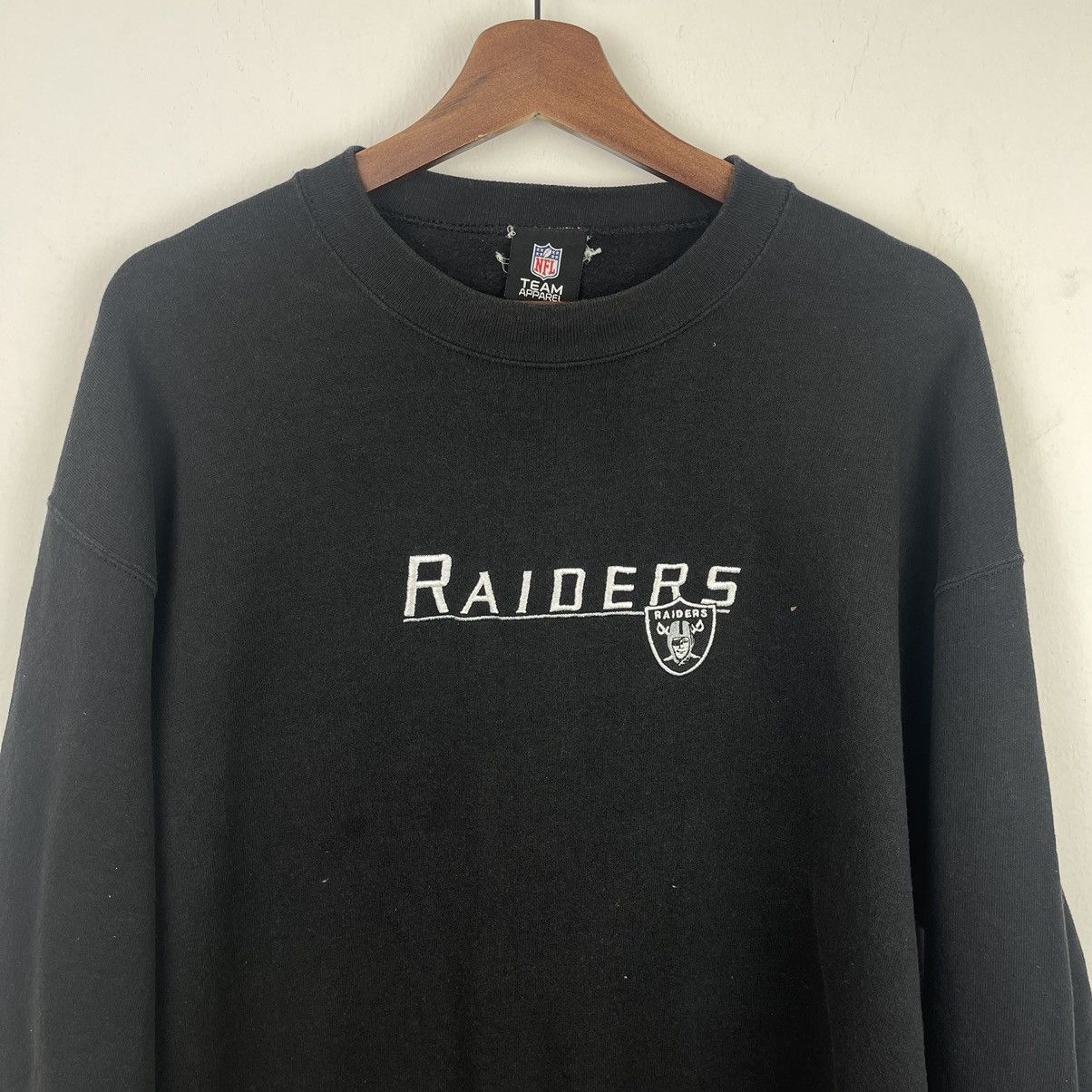 Vintage Vintage Raiders Black Sweatshirt Size US XL / EU 56 / 4 - 6 Thumbnail