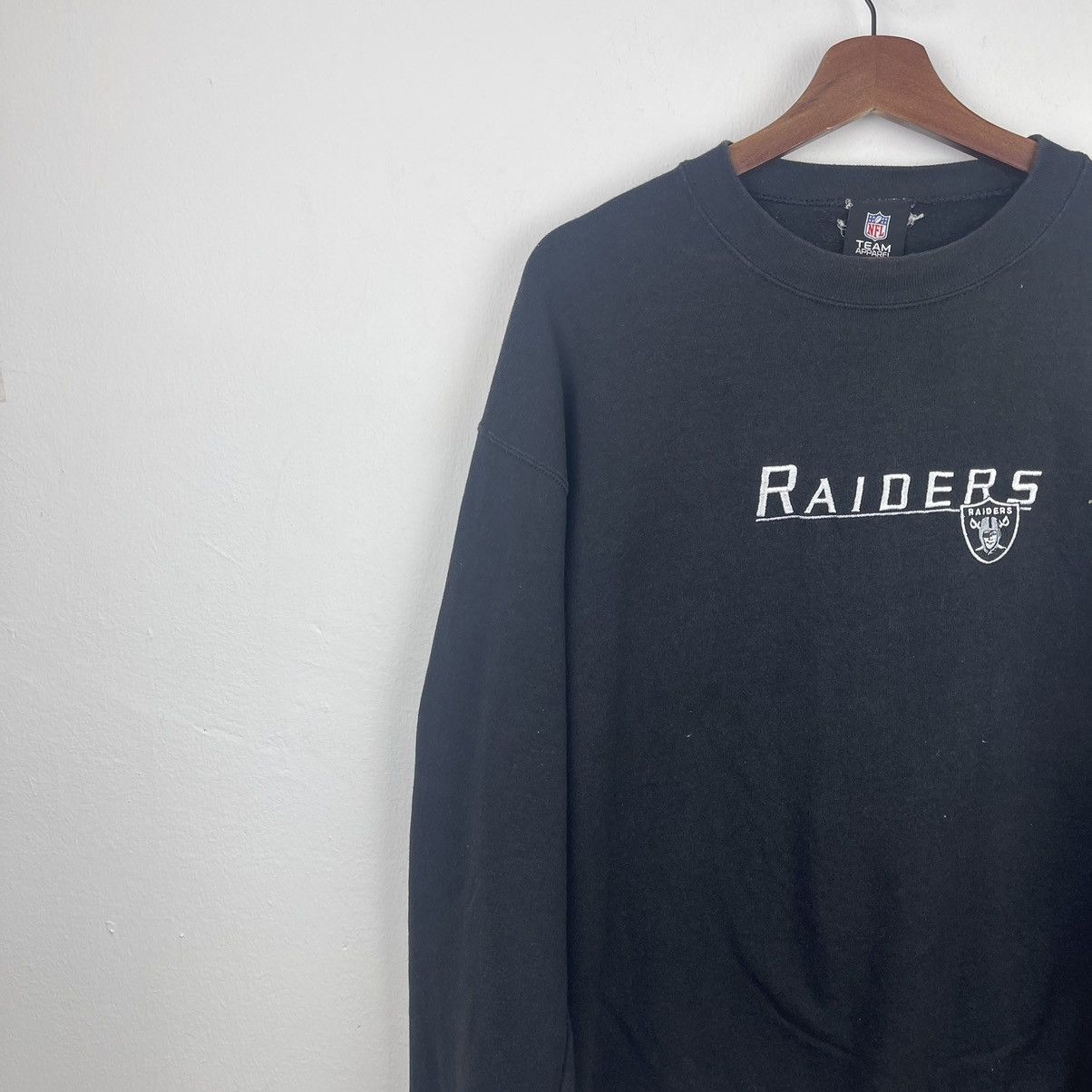 Vintage Vintage Raiders Black Sweatshirt Size US XL / EU 56 / 4 - 2 Thumbnail