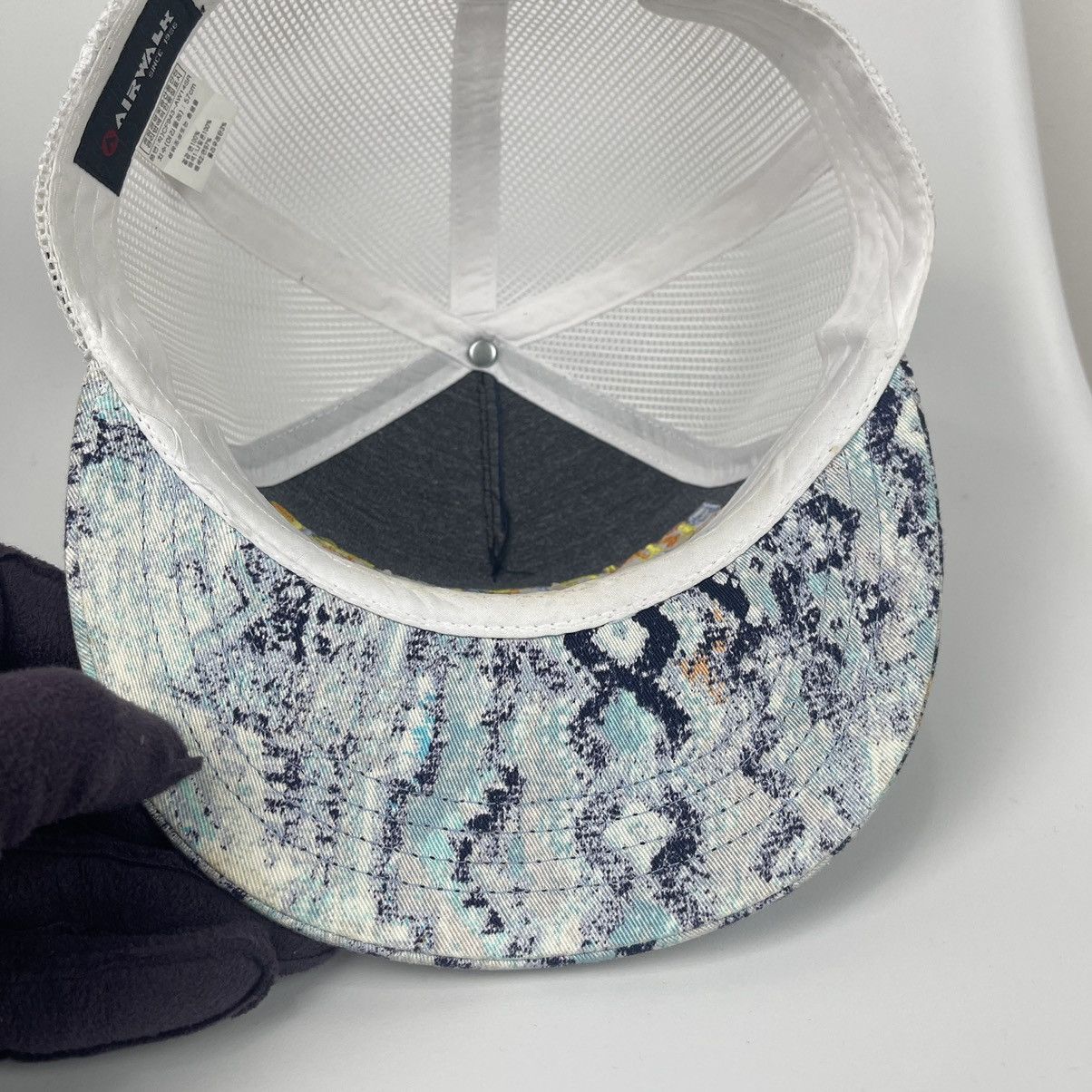 Japanese Brand Airwalk Bringit To The Runway Trucker Hat Size ONE SIZE - 10 Thumbnail
