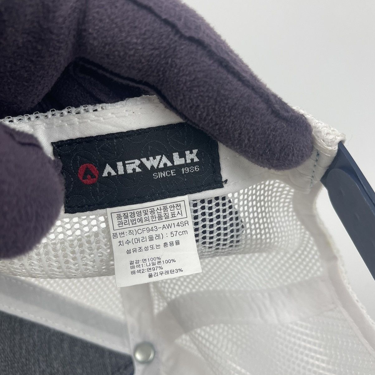 Japanese Brand Airwalk Bringit To The Runway Trucker Hat Size ONE SIZE - 13 Thumbnail