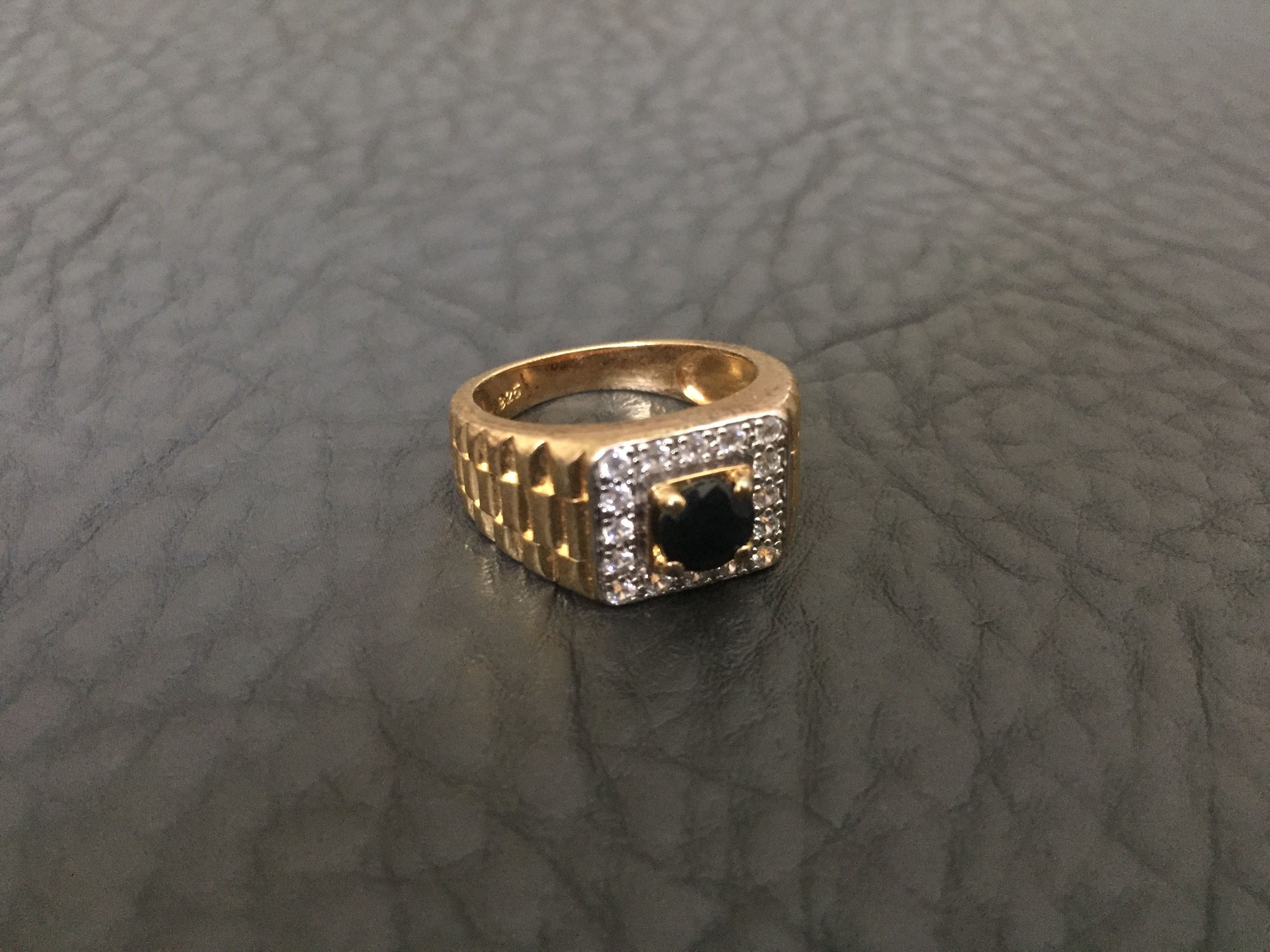 VINTAGE 1980'S STERLING SILVER GOLD PLATE BLUE TOPAZ CZ WATCHBAND STYLE MENS RING SZ.9