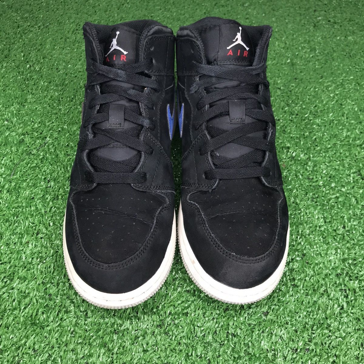 Jordan Brand Air Jordan 1 Retro Mid GS Black University Red Size US 6.5 / EU 39-40 - 2 Thumbnail