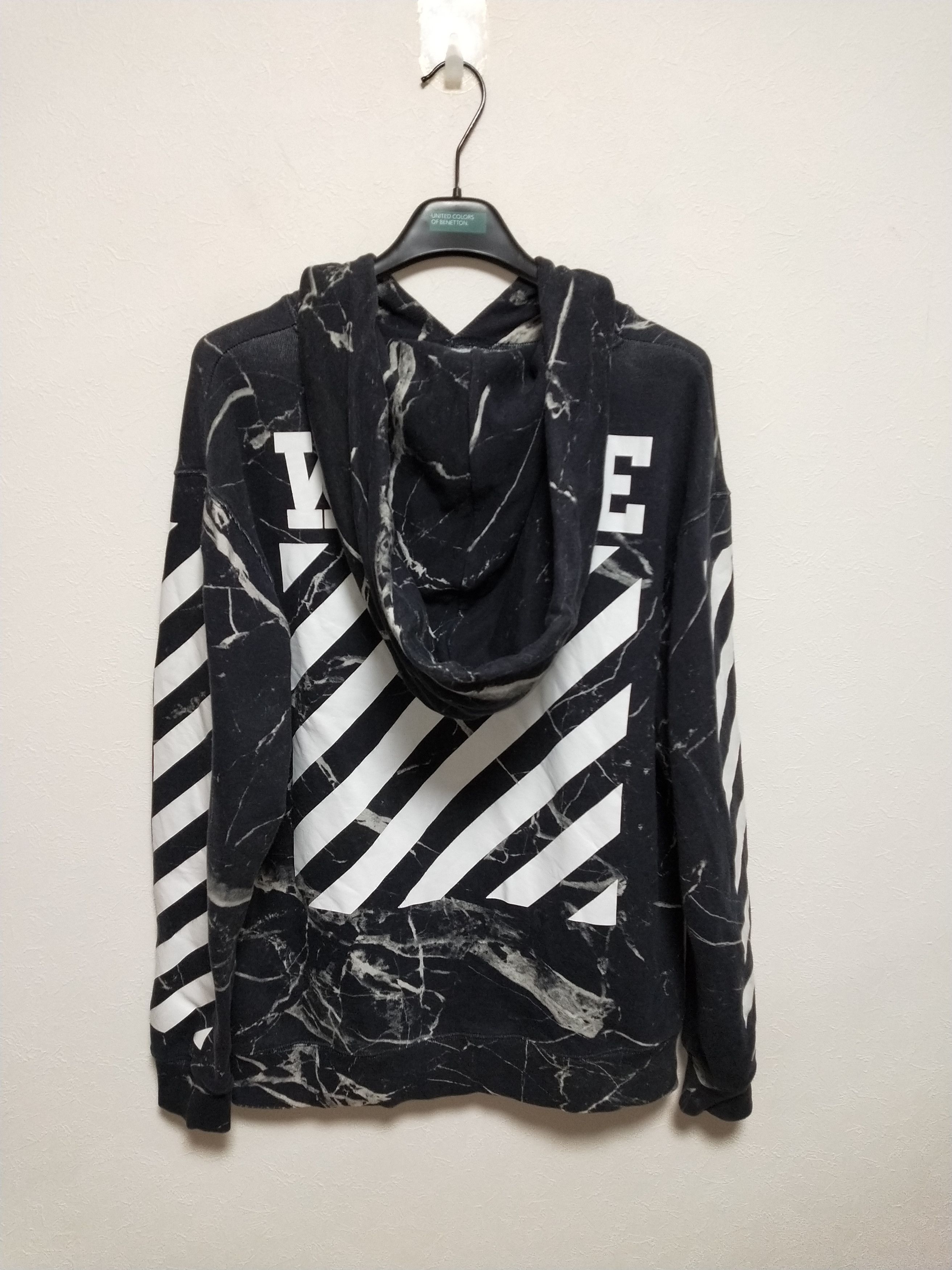 Off-White OFF WHITE David and Goliath Marble Caravaggio Hoodie 